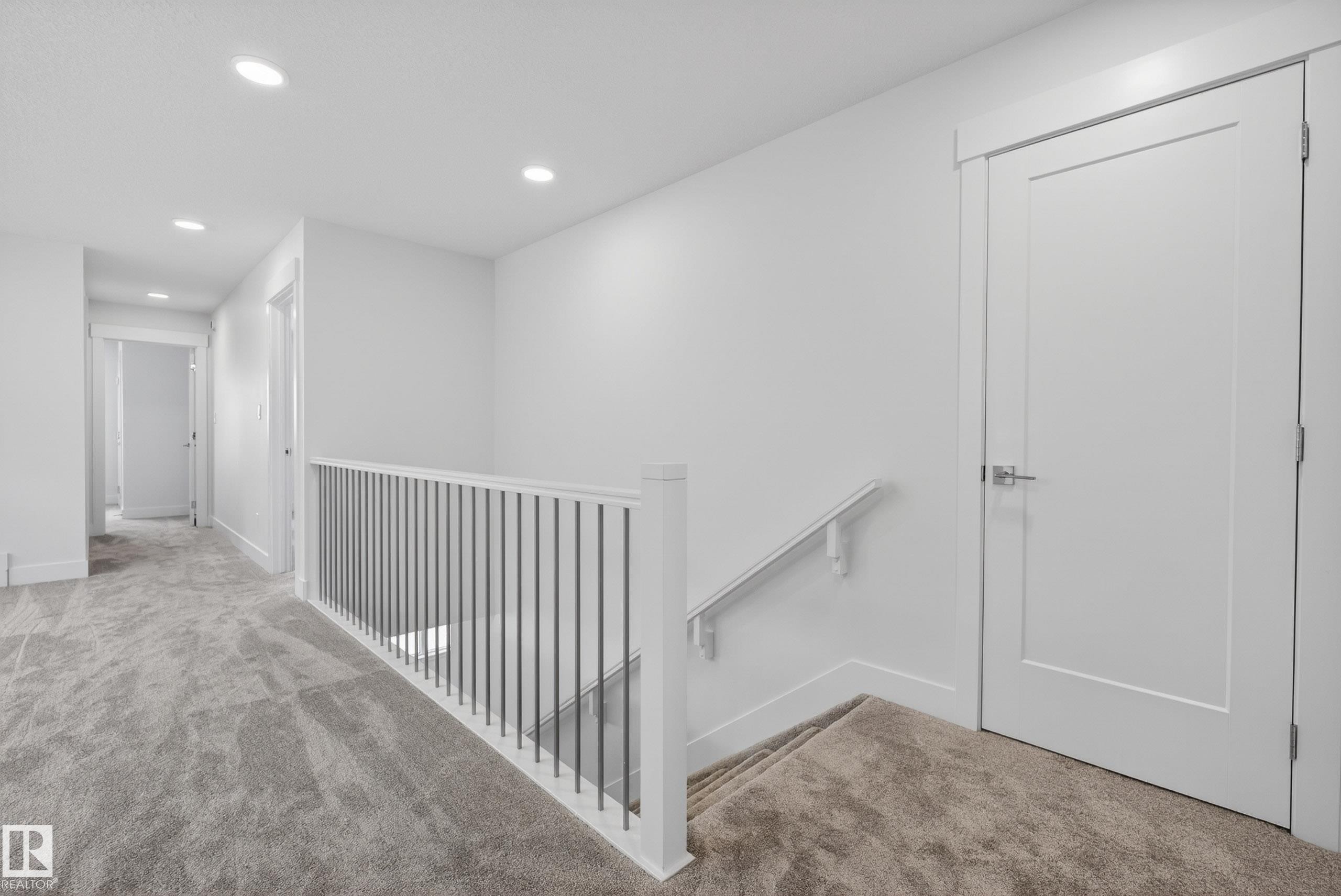 7089 Kiviaq Crescent, Edmonton, AB - Indoor Photo Showing Other Room