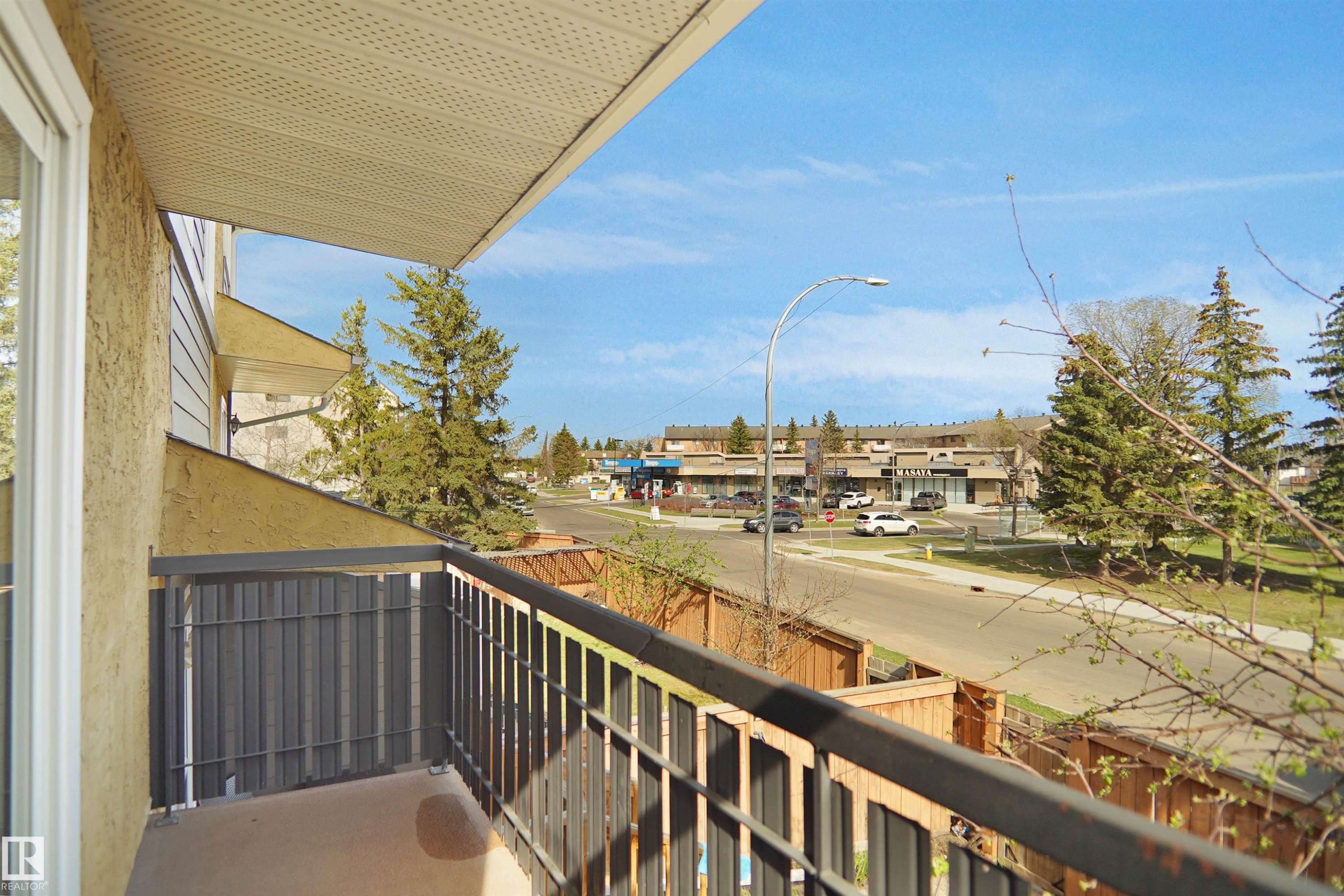 10648 158 Avenue, Edmonton, AB - Outdoor With Exterior