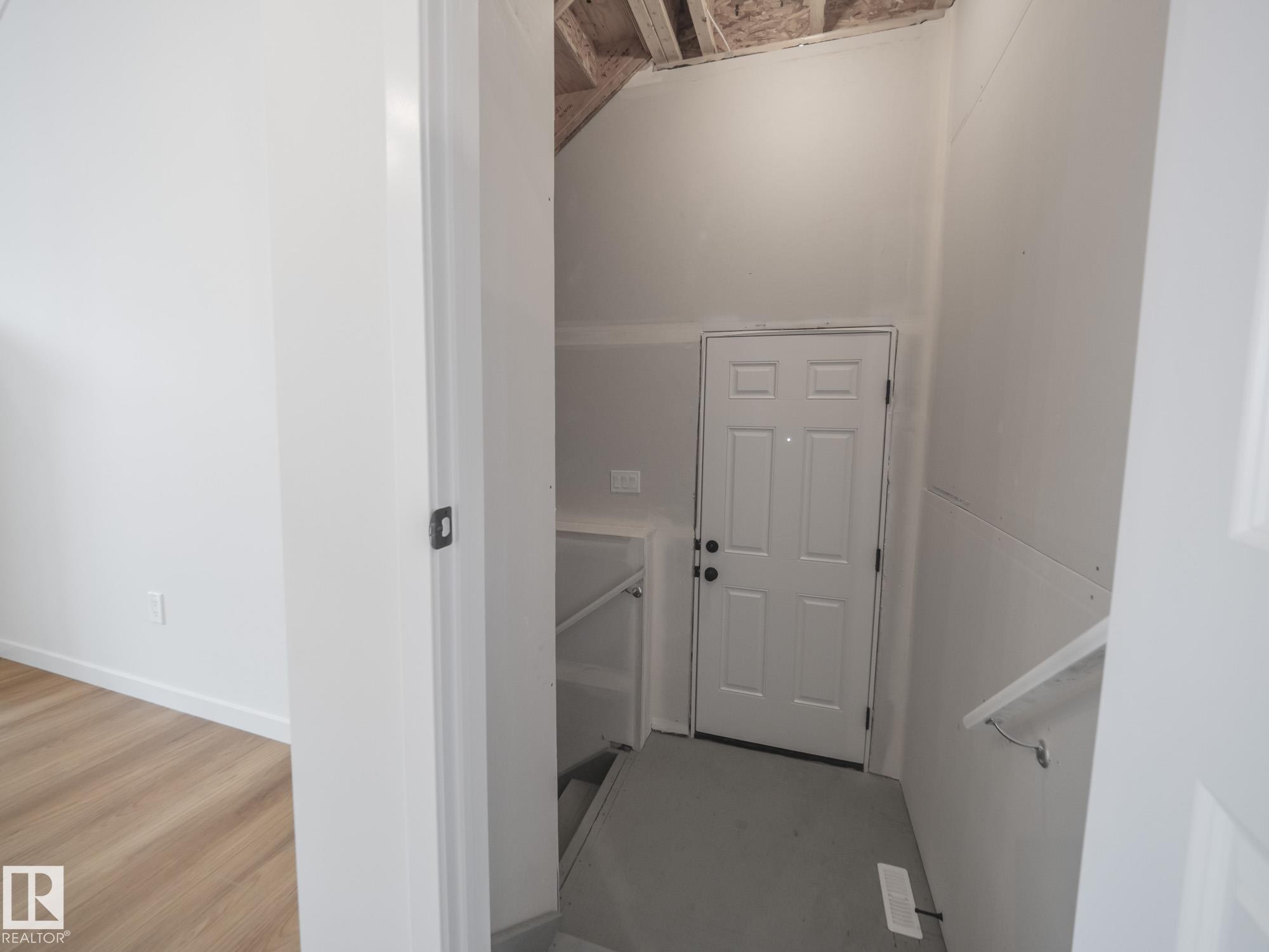 19552 30 Avenue Nw, Edmonton, AB - Indoor Photo Showing Other Room