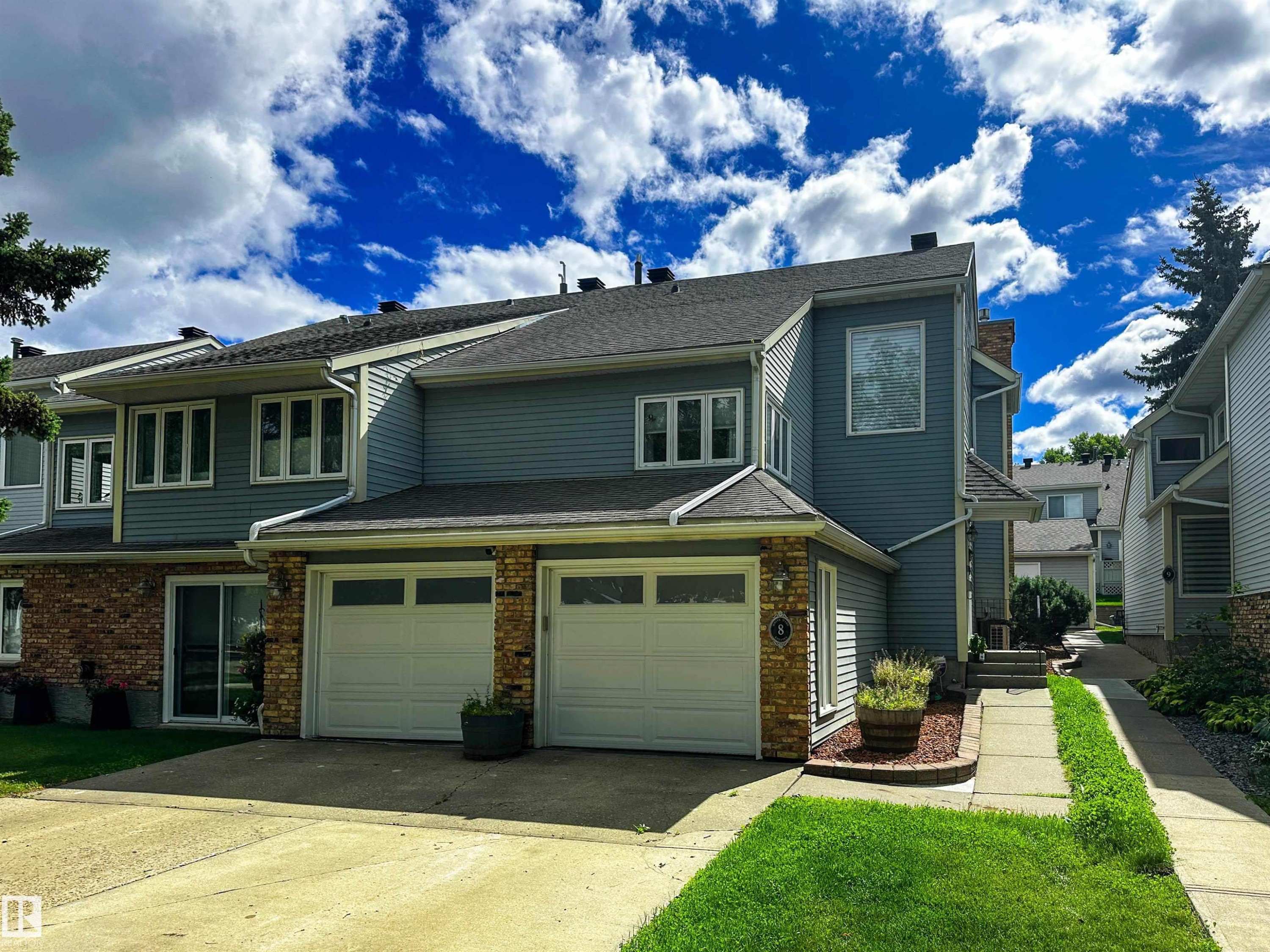 8 Whiteoaks Estates, St. Albert, AB - Outdoor With Facade