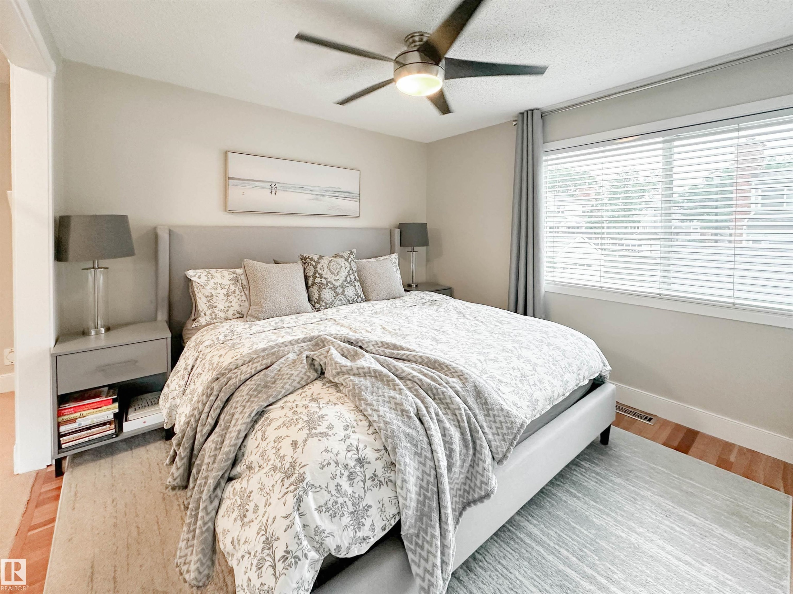 8 Whiteoaks Estates, St. Albert, AB - Indoor Photo Showing Bedroom