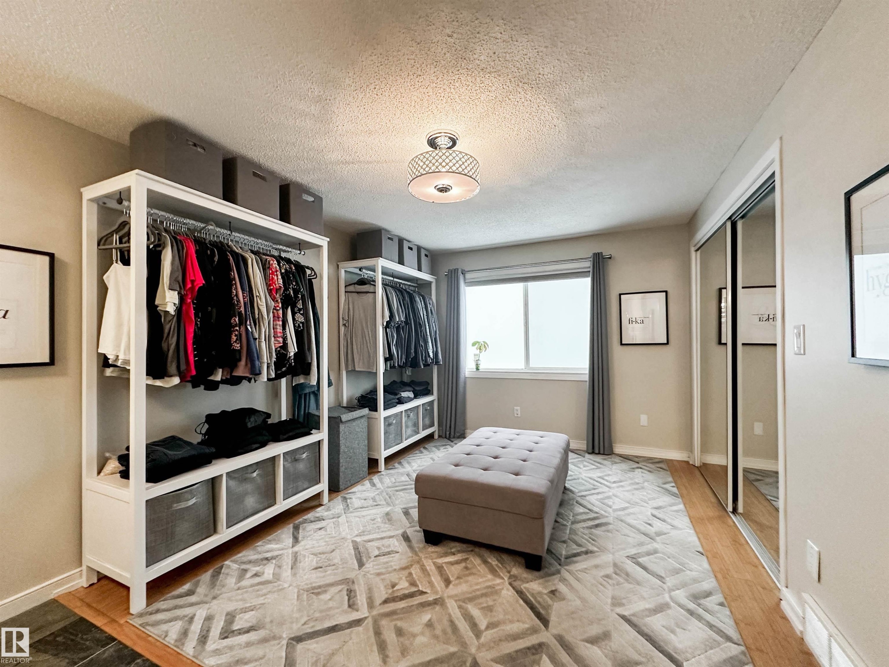 8 Whiteoaks Estates, St. Albert, AB - Indoor