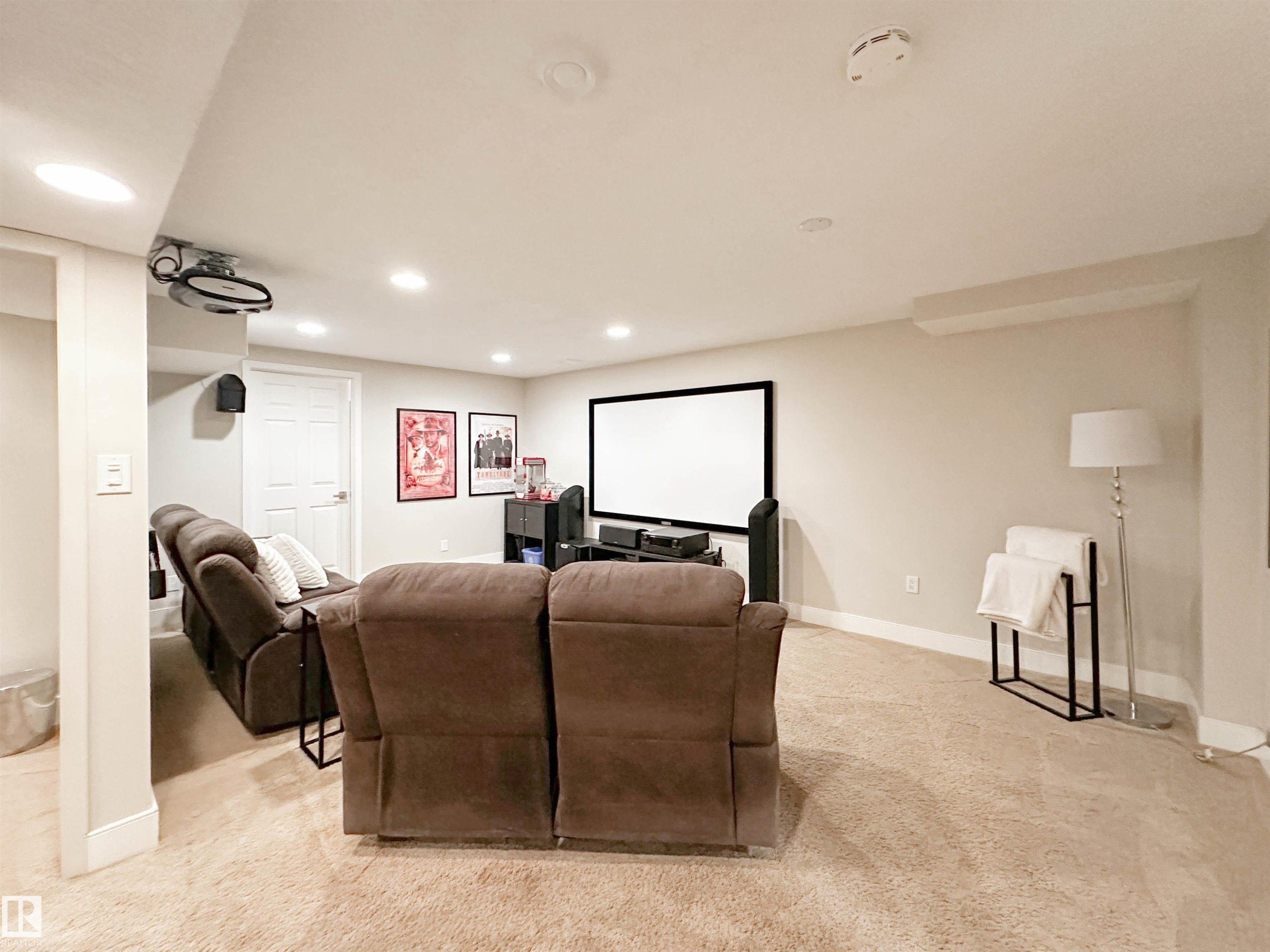 8 Whiteoaks Estates, St. Albert, AB - Indoor Photo Showing Other Room