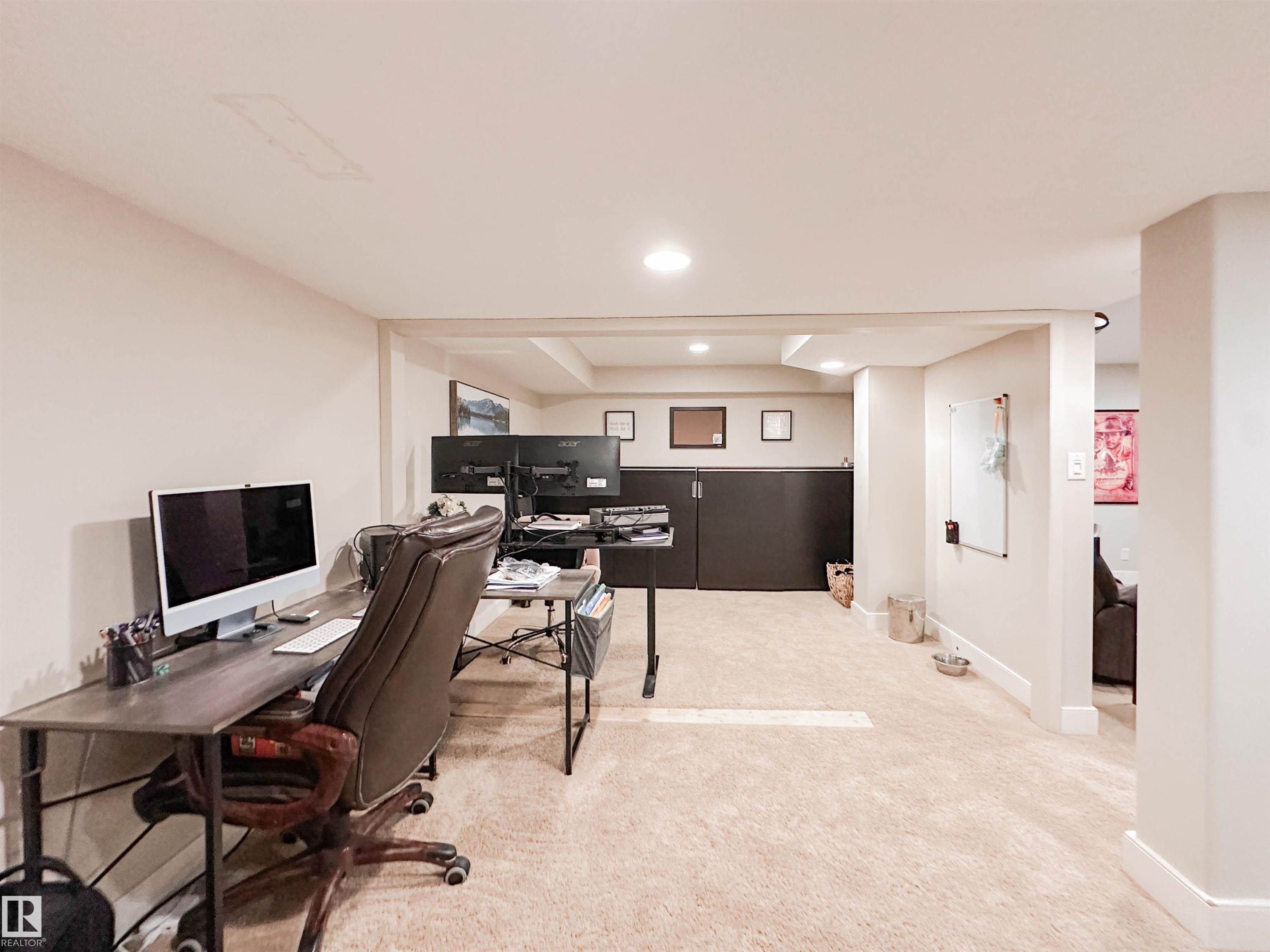 8 Whiteoaks Estates, St. Albert, AB - Indoor Photo Showing Office