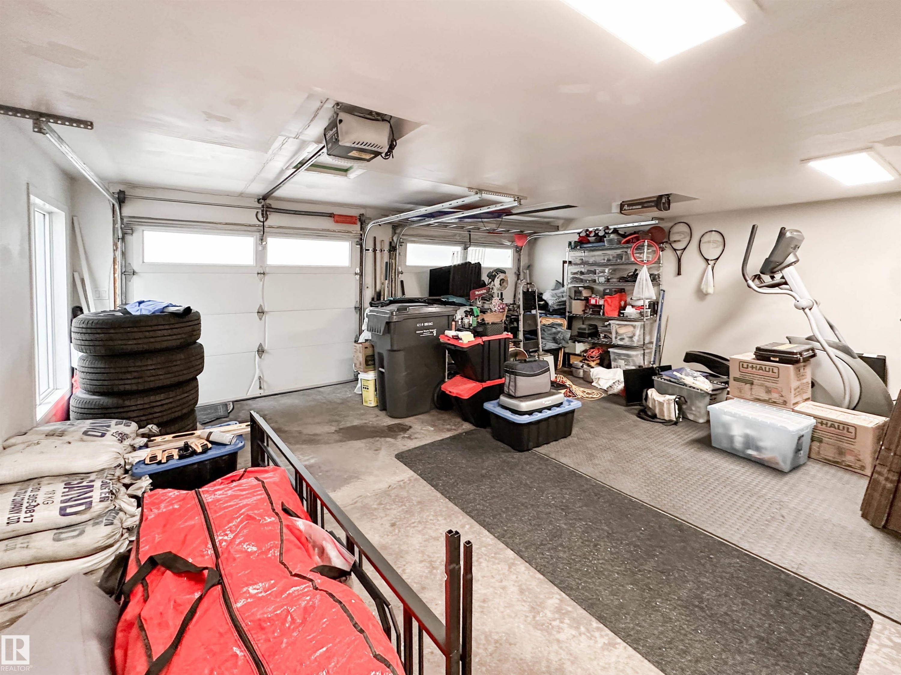 8 Whiteoaks Estates, St. Albert, AB - Indoor Photo Showing Garage