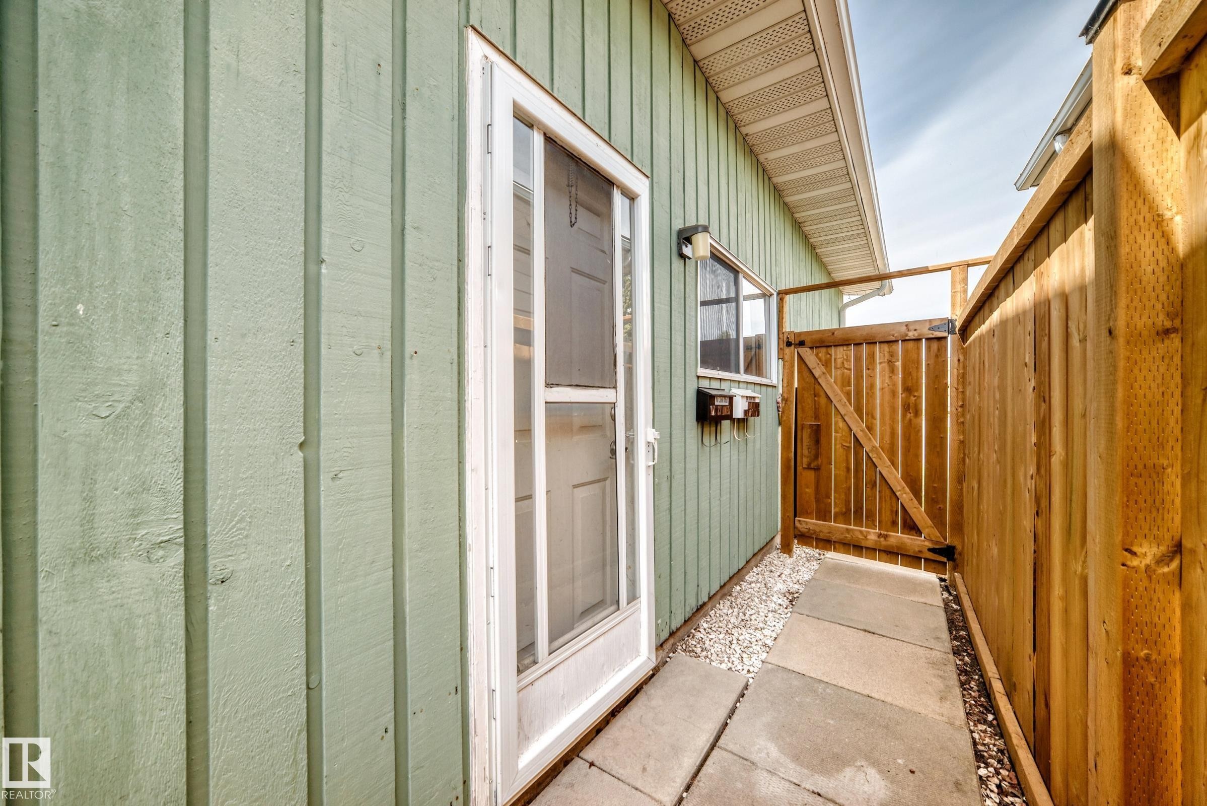 13911 23 Street, Edmonton, AB