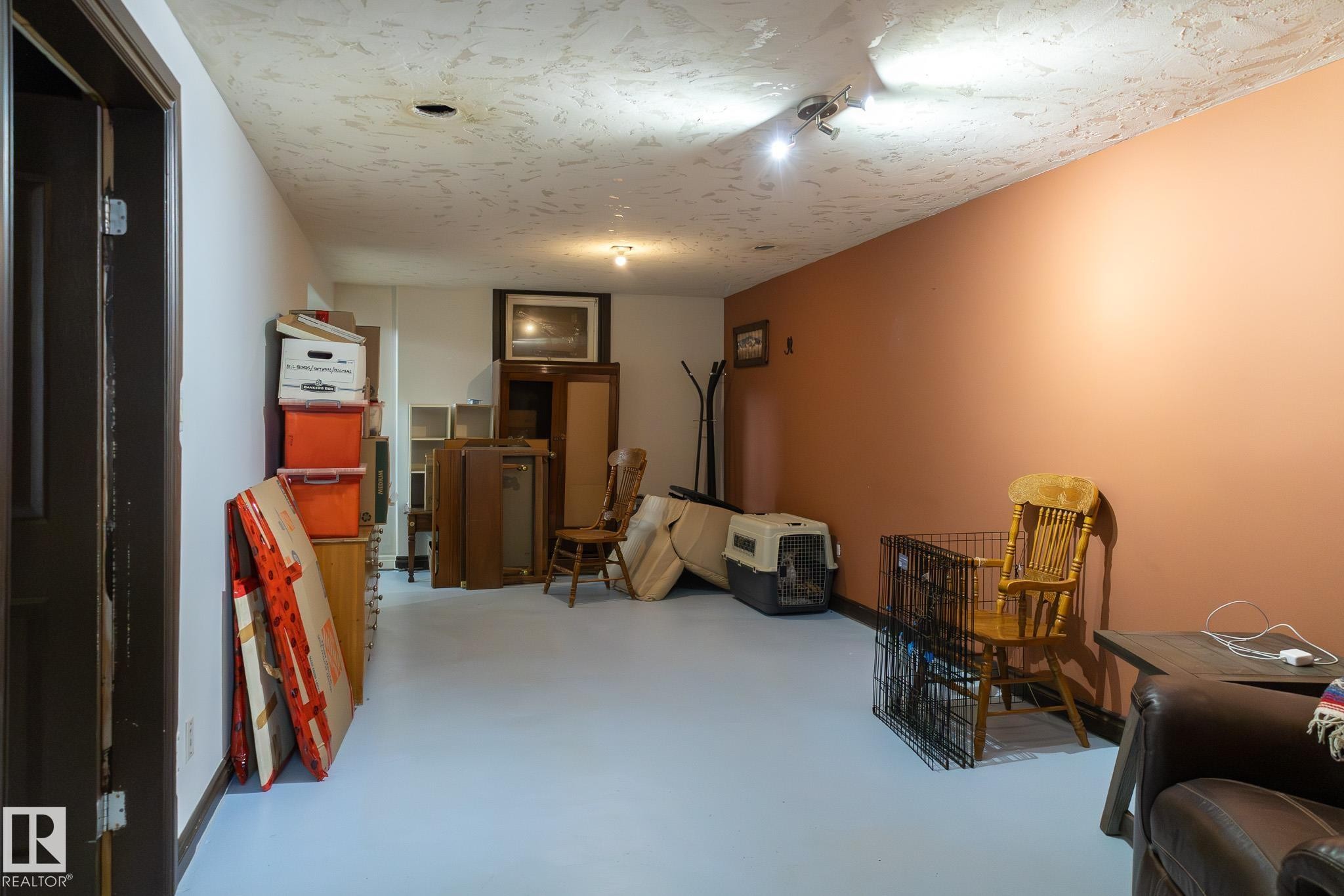 5132 49 Avenue, Onoway, AB - Indoor