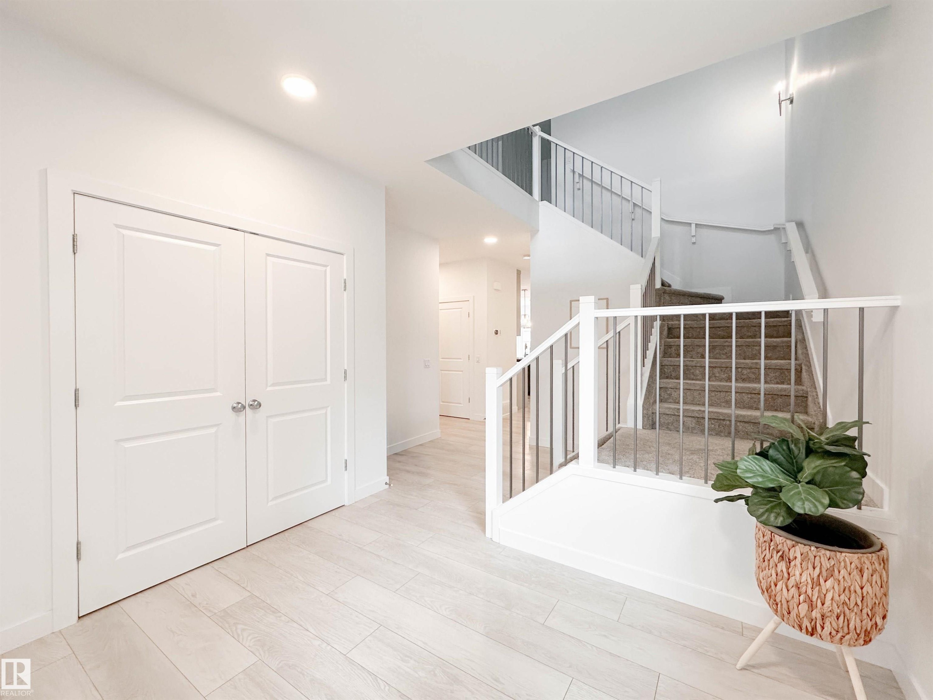 16 Jennifer Crescent, St. Albert, AB - Indoor Photo Showing Other Room