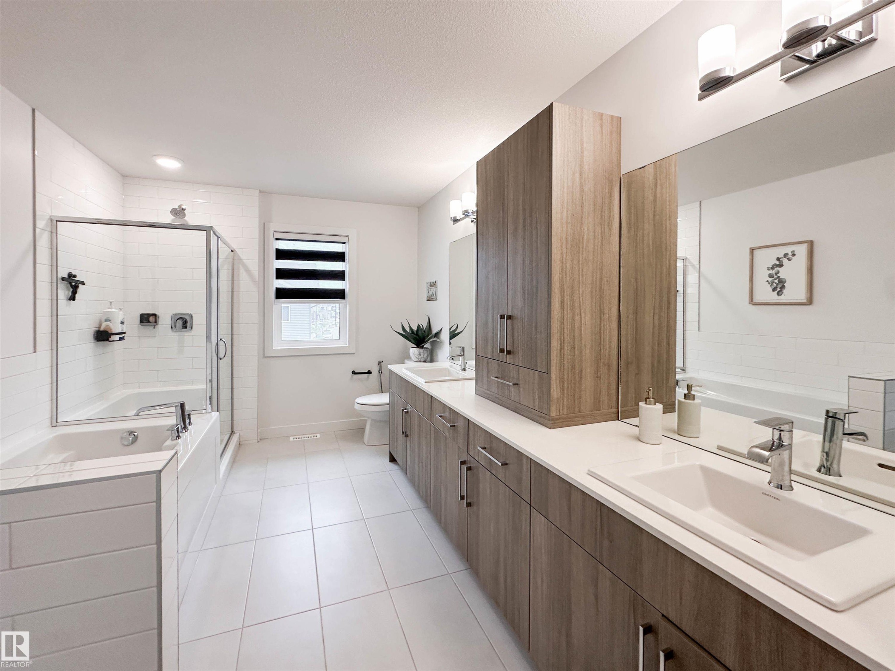 16 Jennifer Crescent, St. Albert, AB - Indoor Photo Showing Bathroom