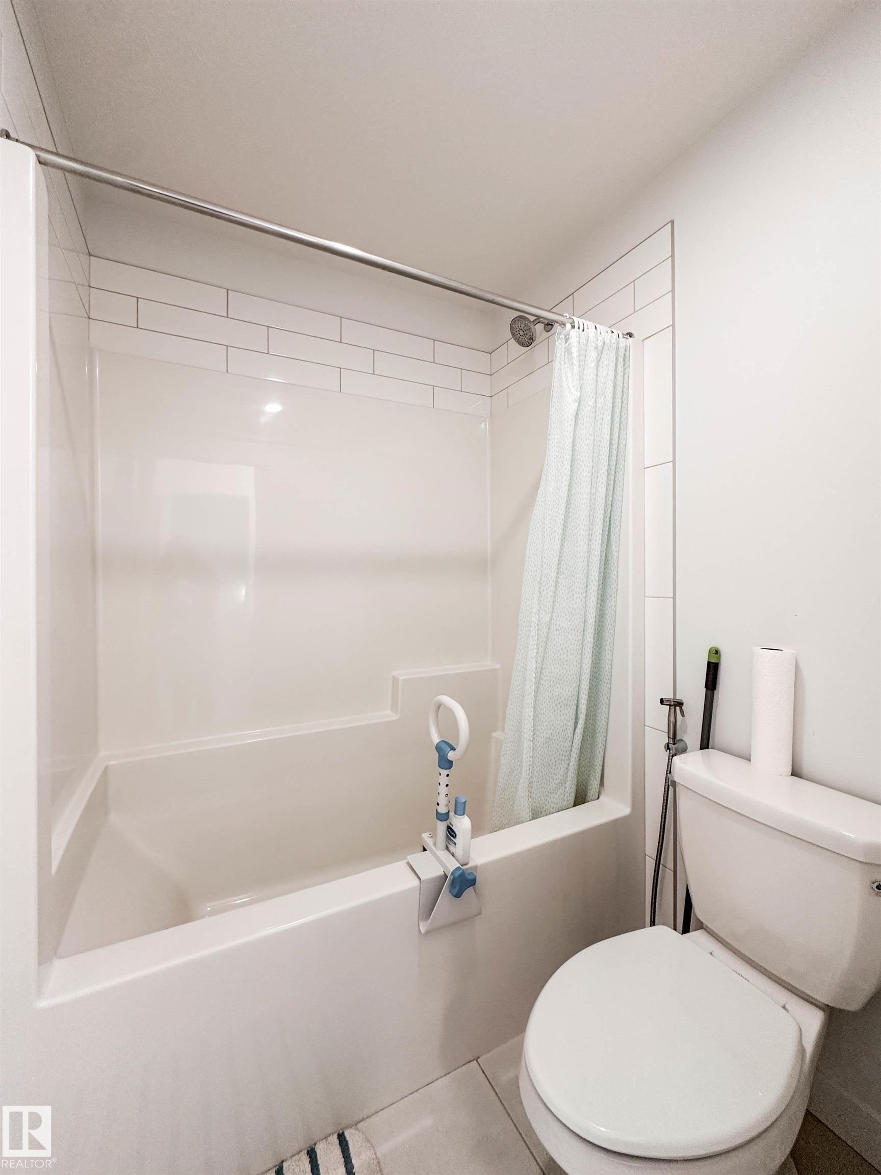 16 Jennifer Crescent, St. Albert, AB - Indoor Photo Showing Bathroom
