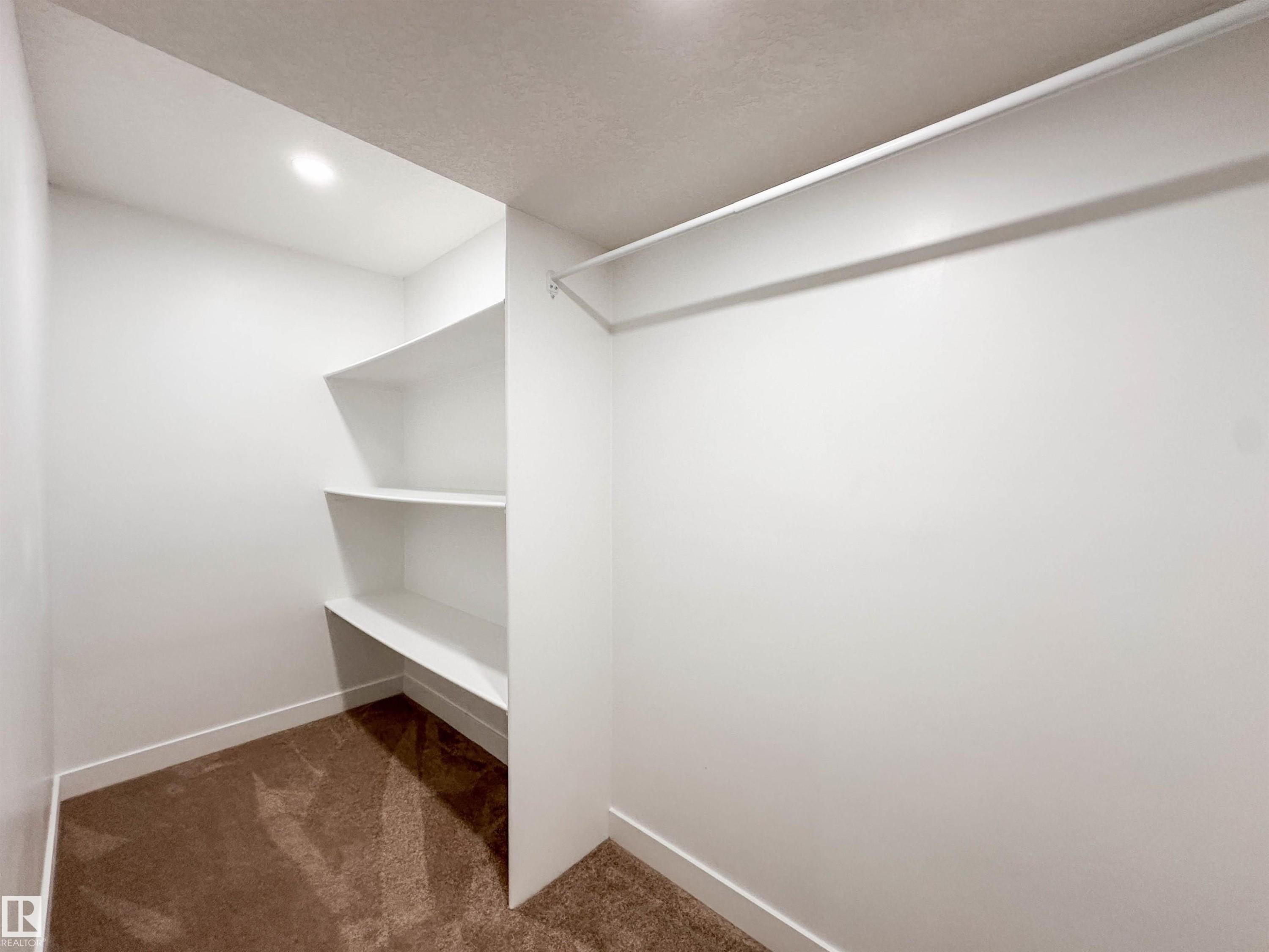 16 Jennifer Crescent, St. Albert, AB - Indoor