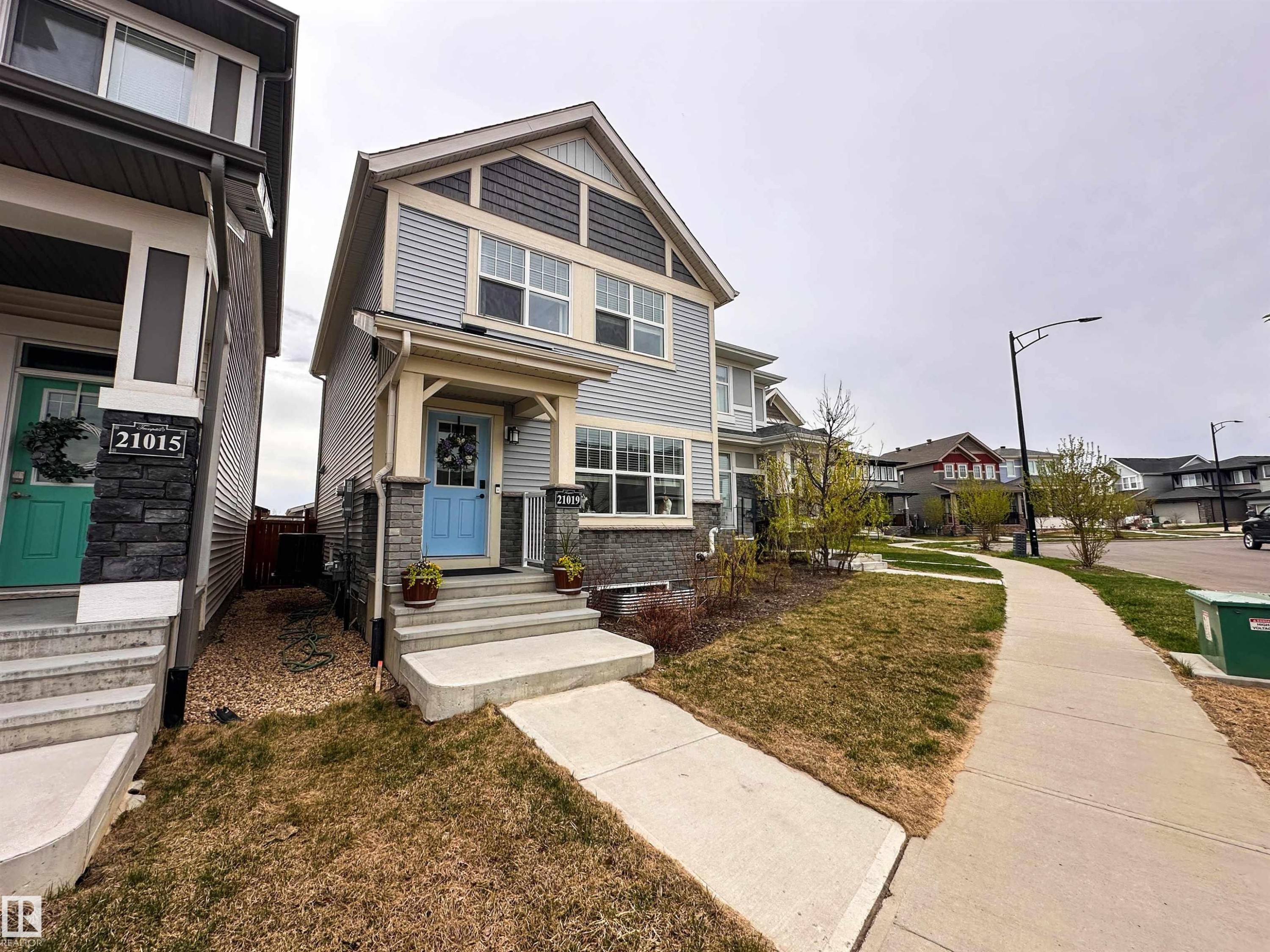 21019 130 Avenue, Edmonton, AB - Outdoor