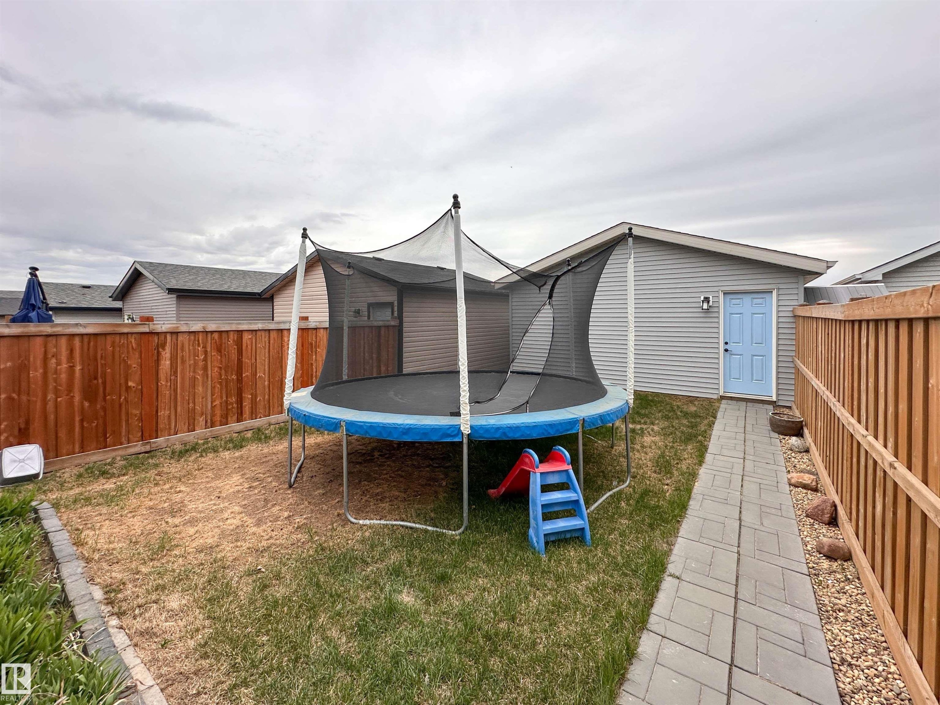 21019 130 Avenue, Edmonton, AB - Outdoor