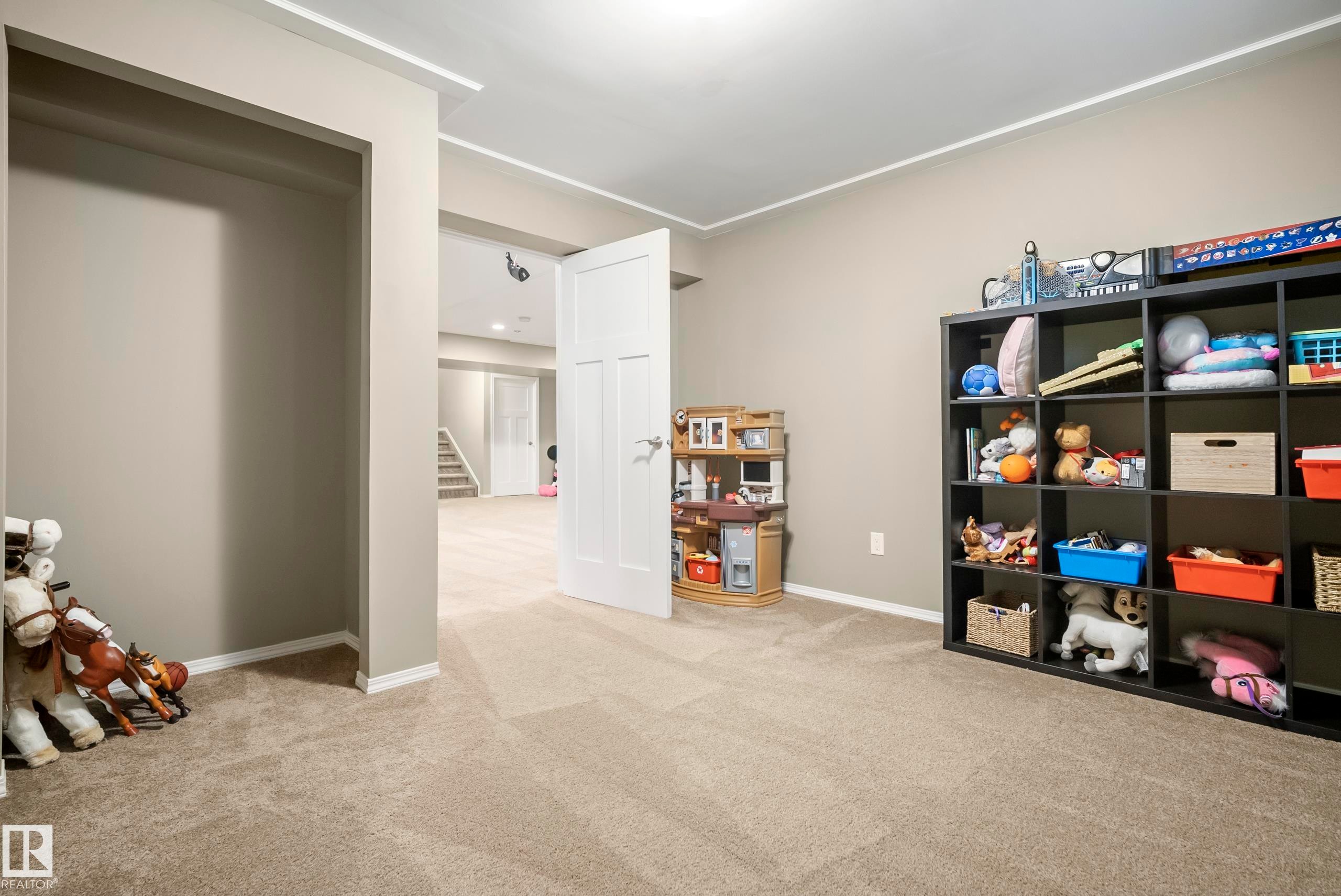 3510 Abbott Close, Edmonton, AB - Indoor