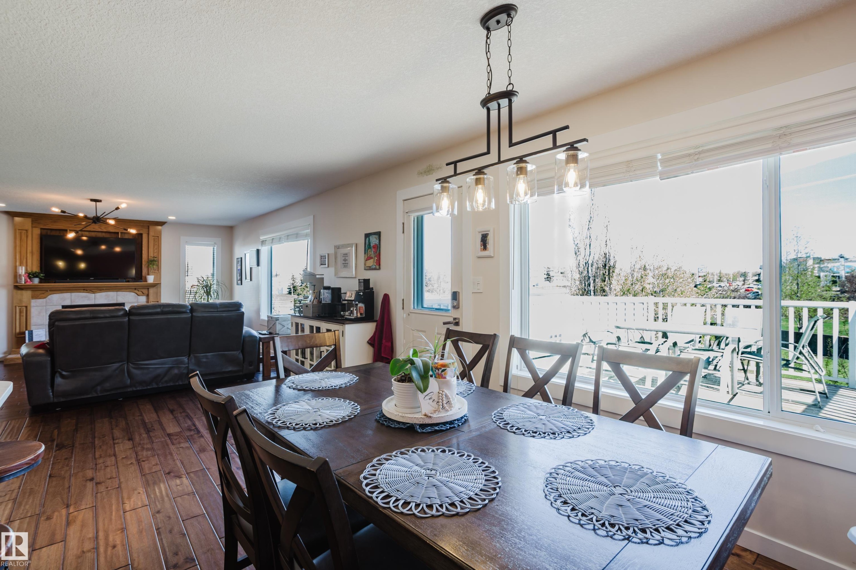 16620 81 Street, Edmonton, AB - Indoor Photo Showing Dining Room