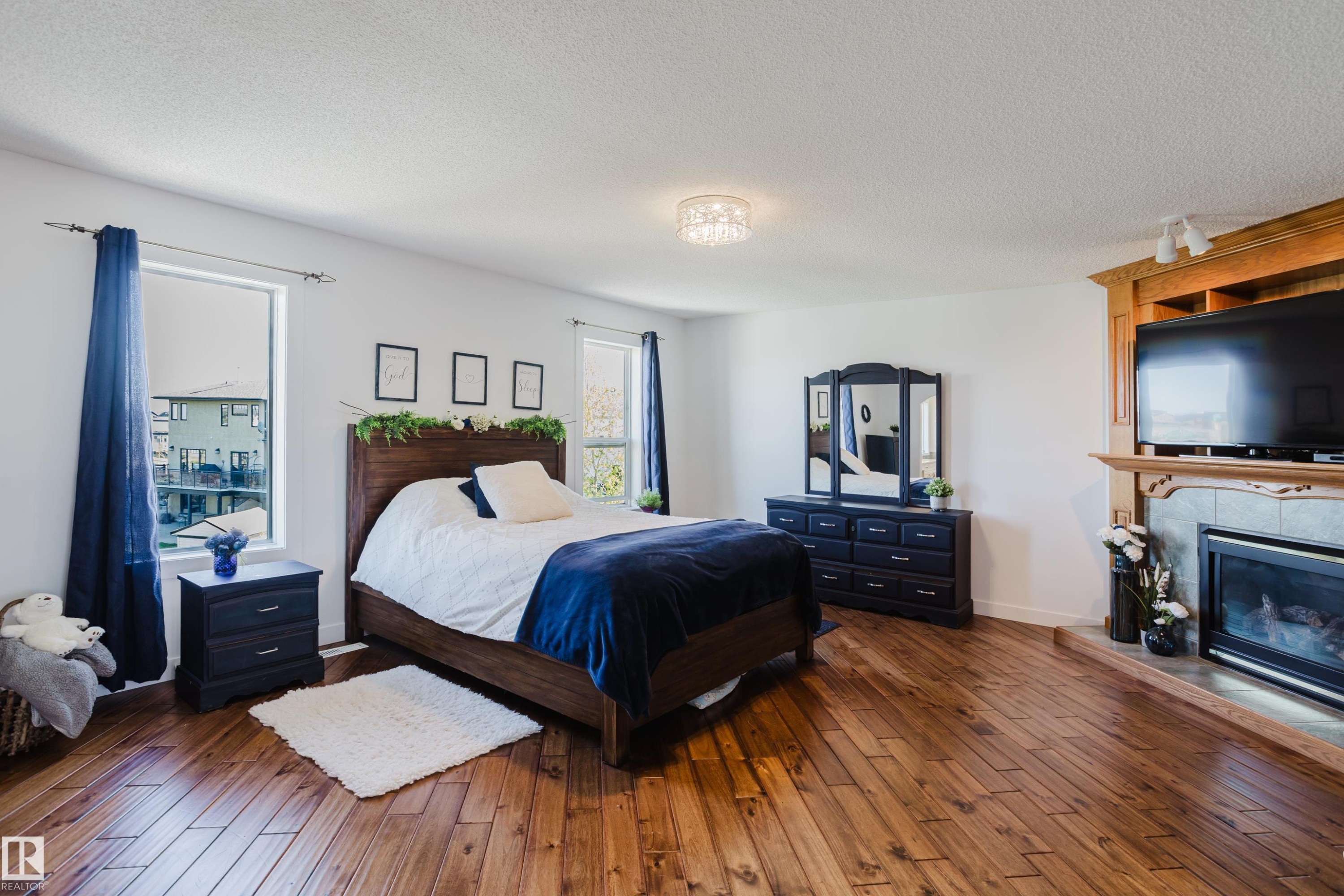 16620 81 Street, Edmonton, AB - Indoor Photo Showing Bedroom