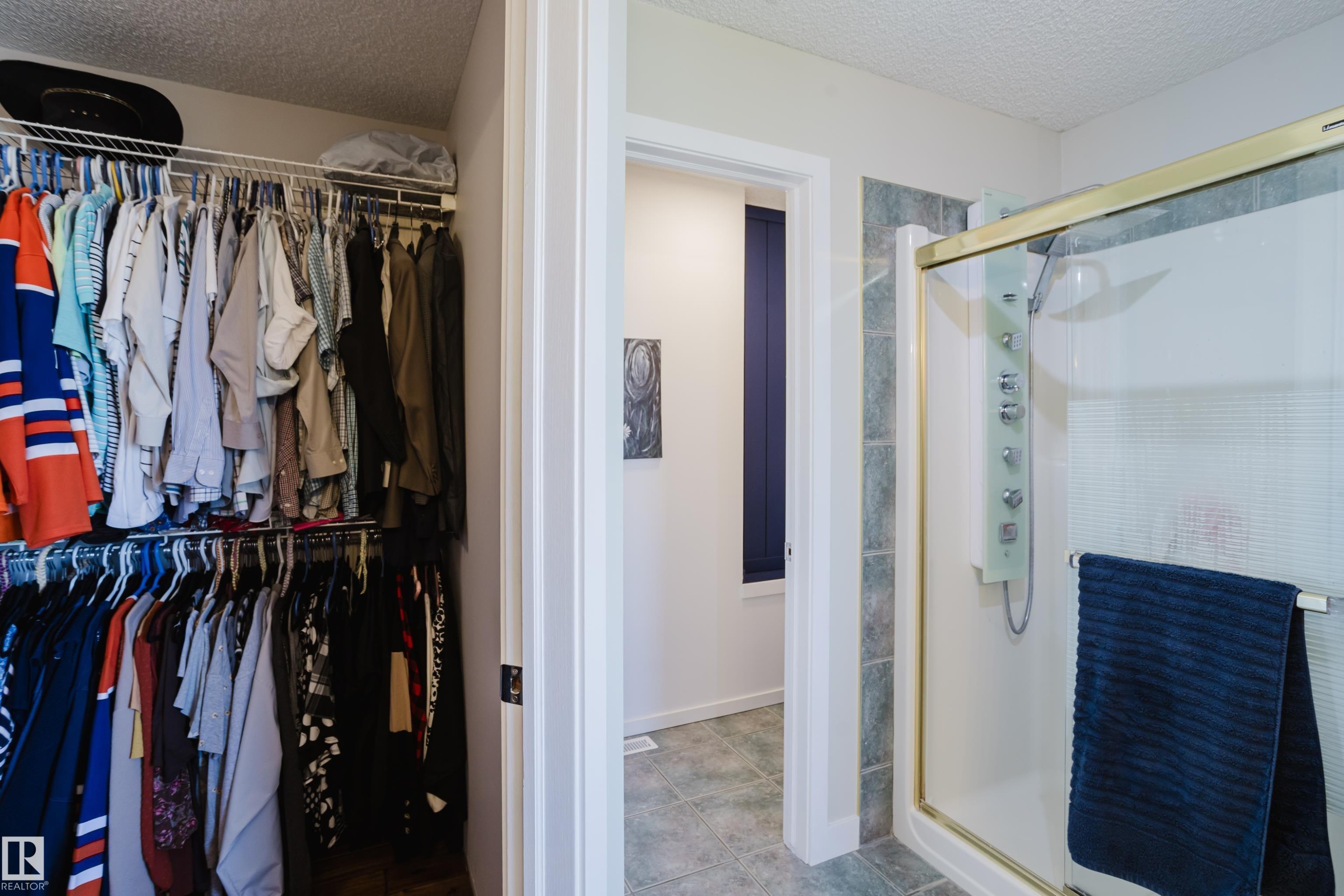 16620 81 Street, Edmonton, AB - Indoor With Storage