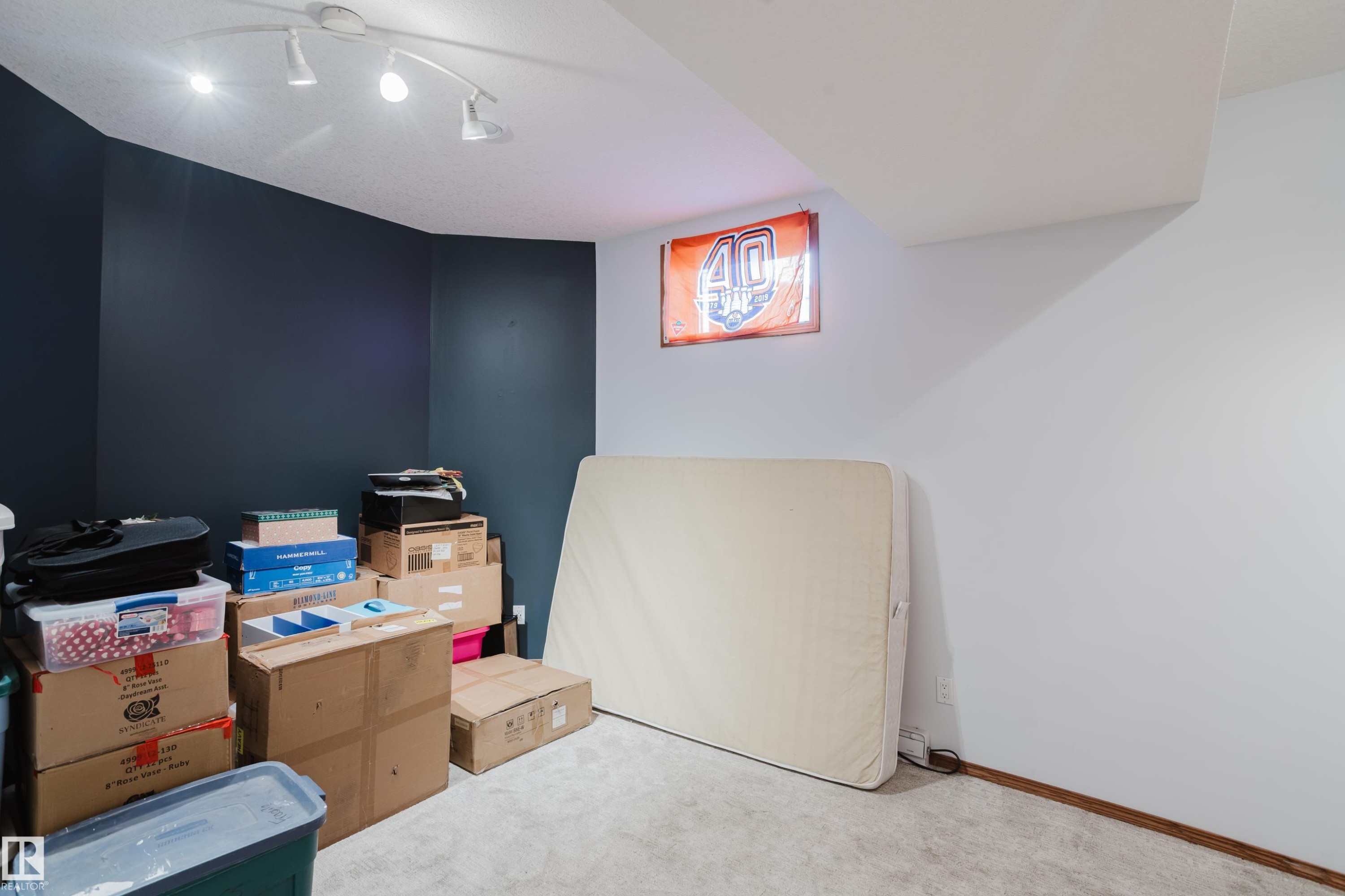 16620 81 Street, Edmonton, AB - Indoor