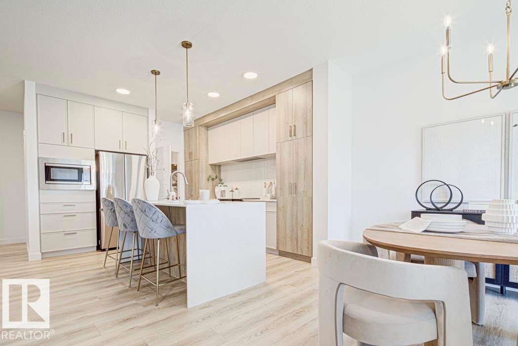 8532 183 Avenue, Edmonton, AB - Indoor Photo Showing Kitchen