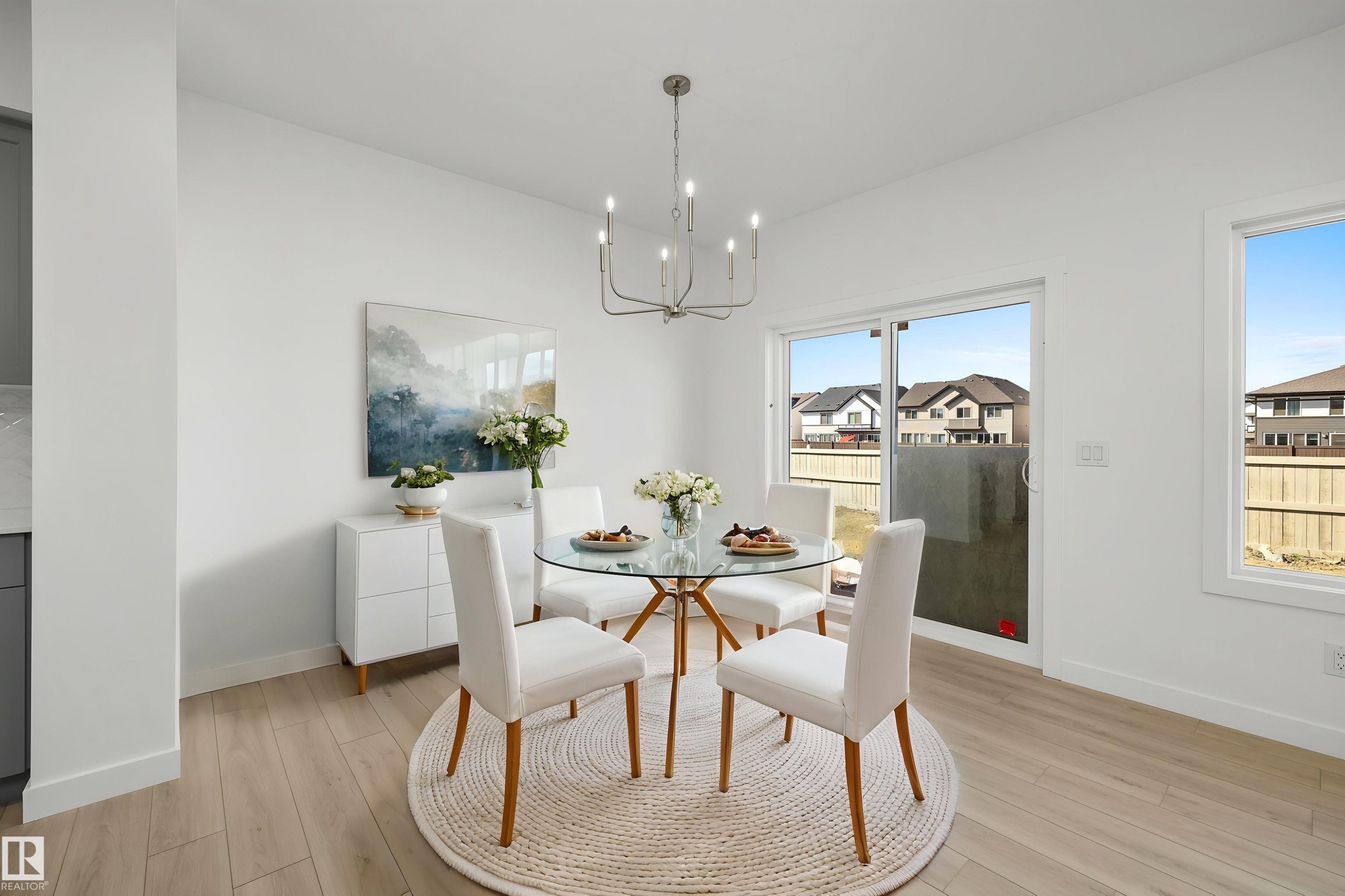 1044 Cristall Crescent, Edmonton, AB - Indoor Photo Showing Dining Room