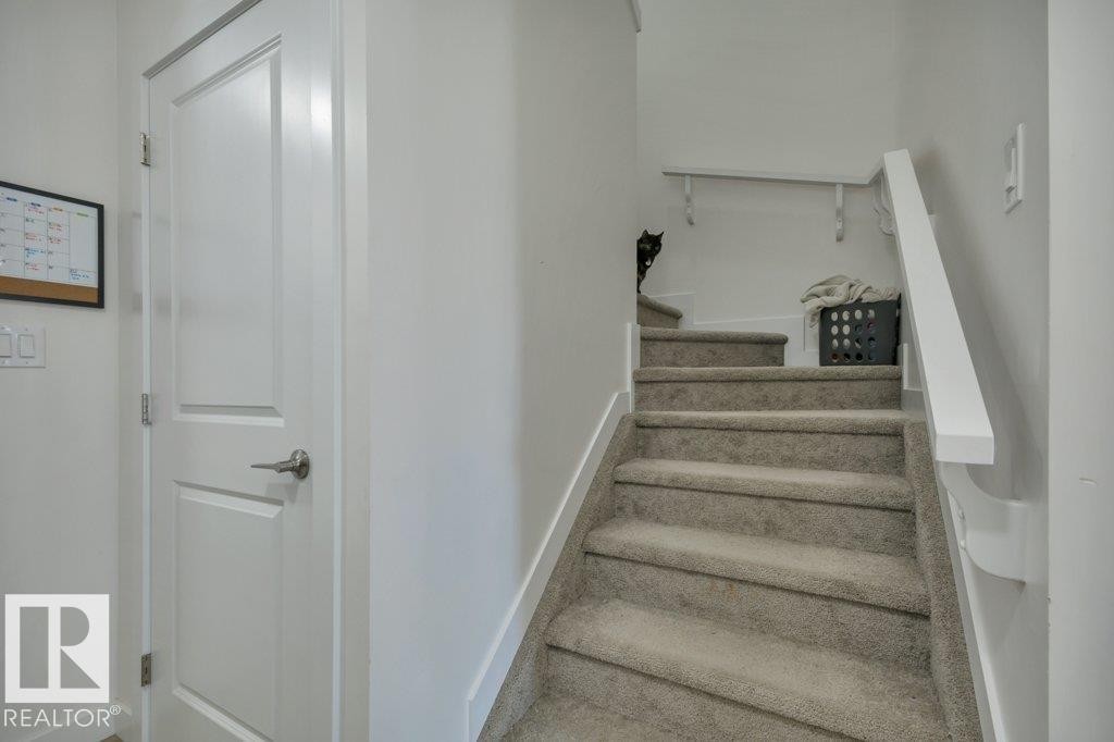 55 603 Orchards Boulevard, Edmonton, AB - Indoor Photo Showing Other Room