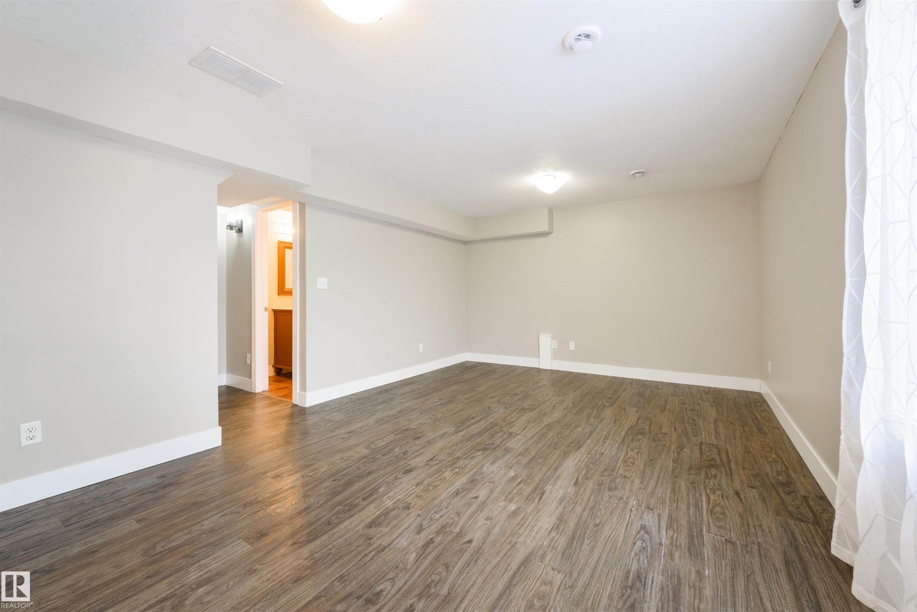 68 Meridian Loop, Stony Plain, AB - Indoor Photo Showing Other Room