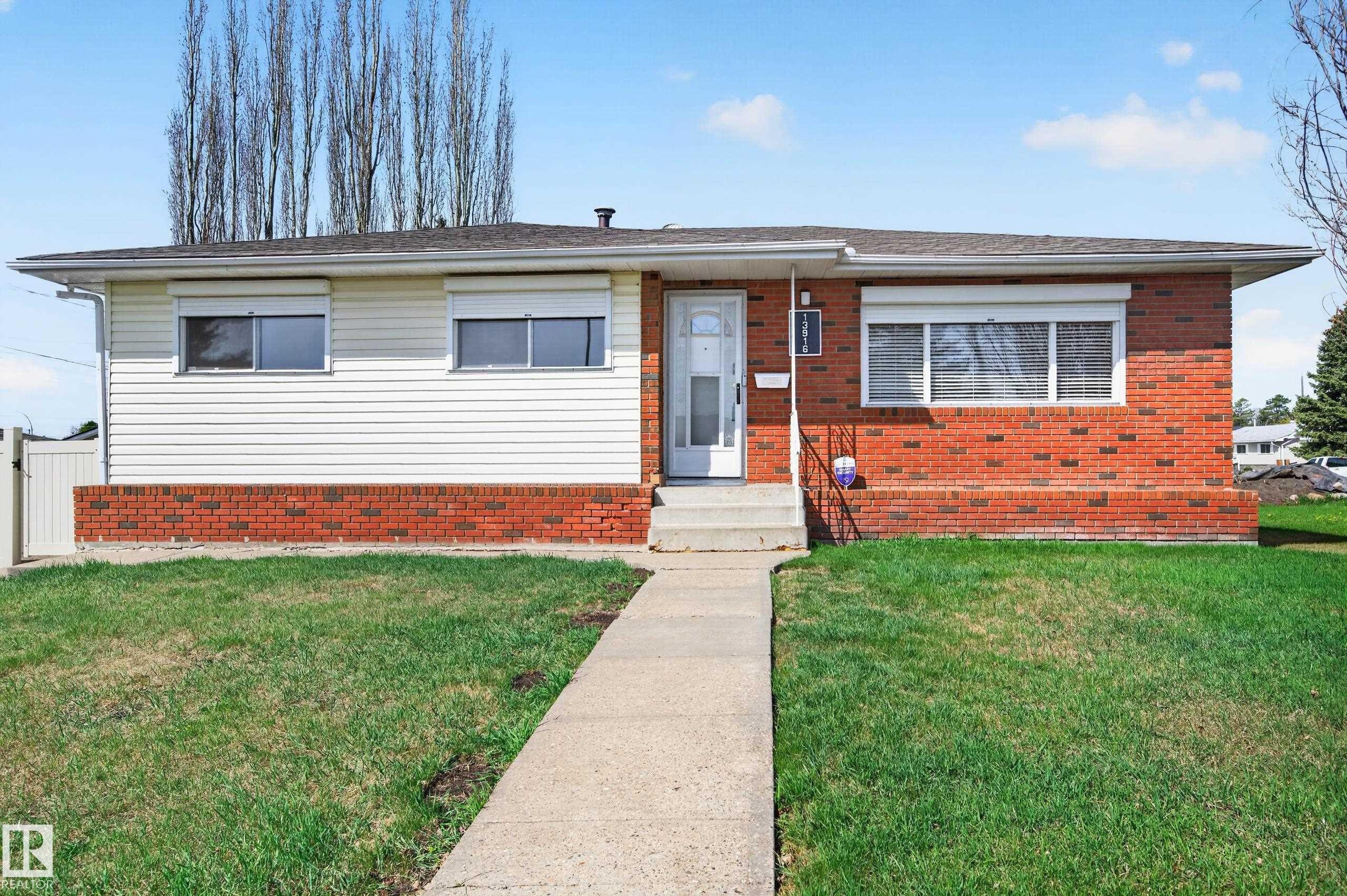 13916 61 Street Nw, Edmonton, AB - Outdoor