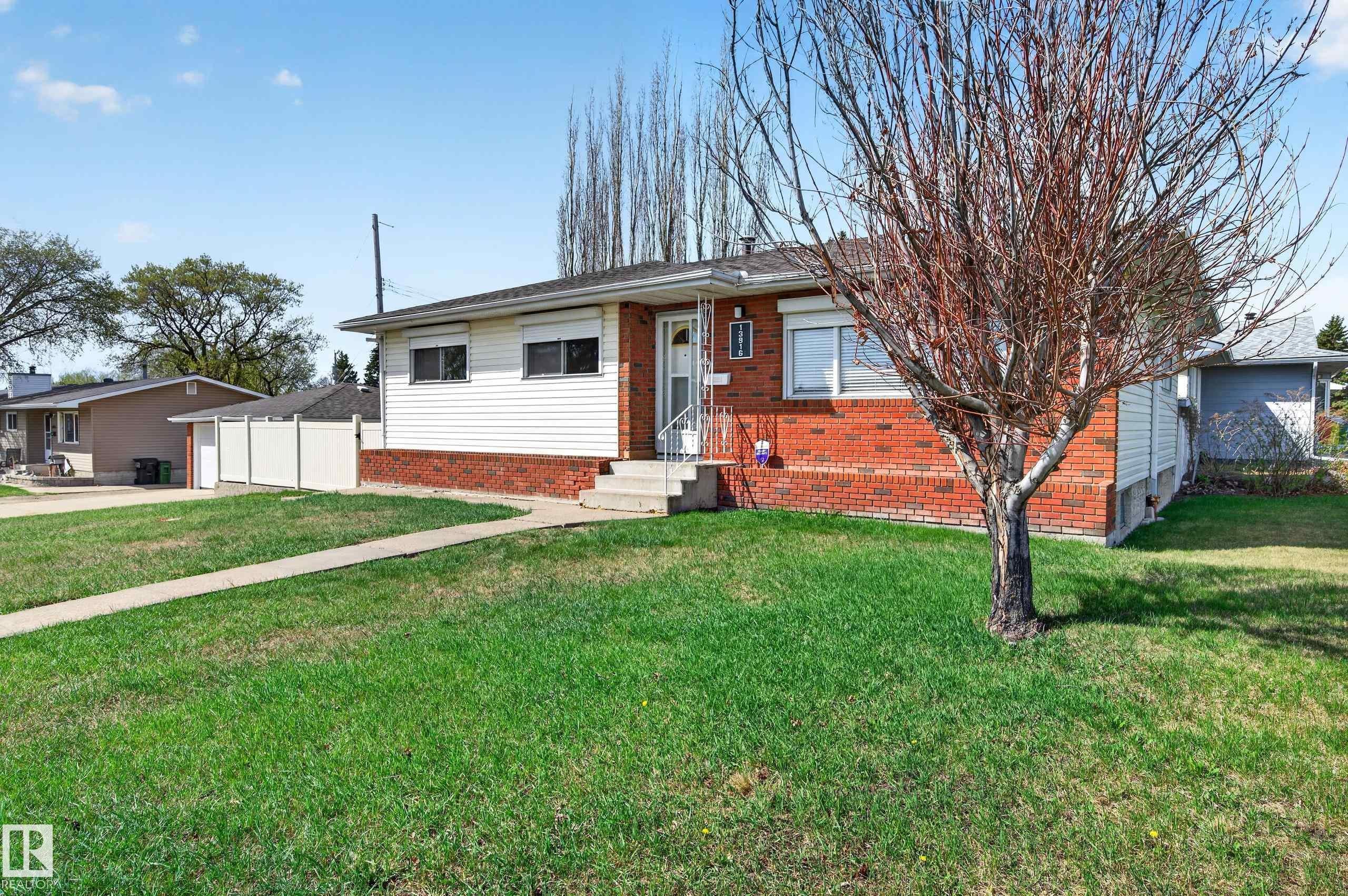 13916 61 Street Nw, Edmonton, AB - Outdoor