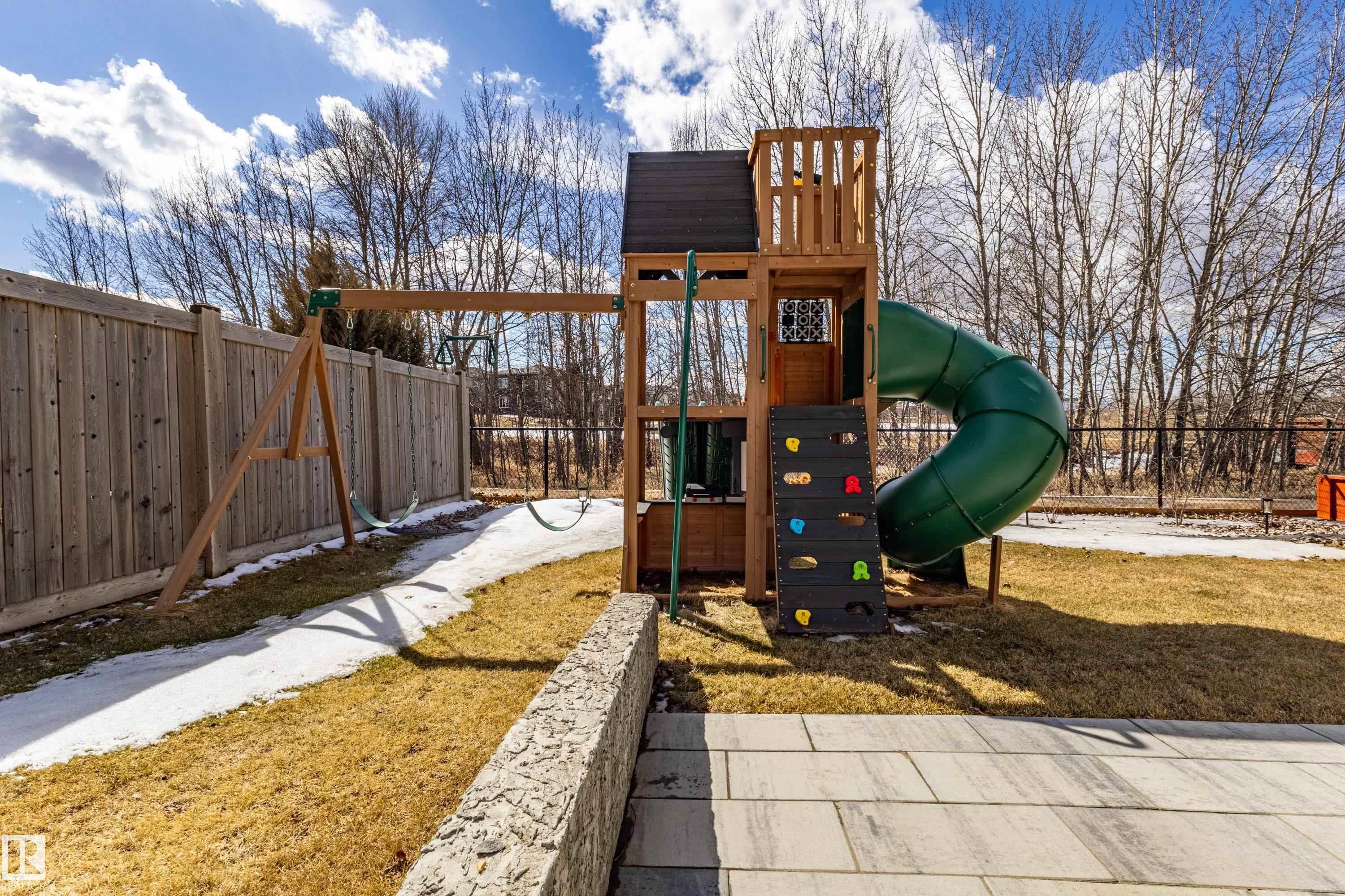 5512 64 Street, Beaumont, AB - Outdoor