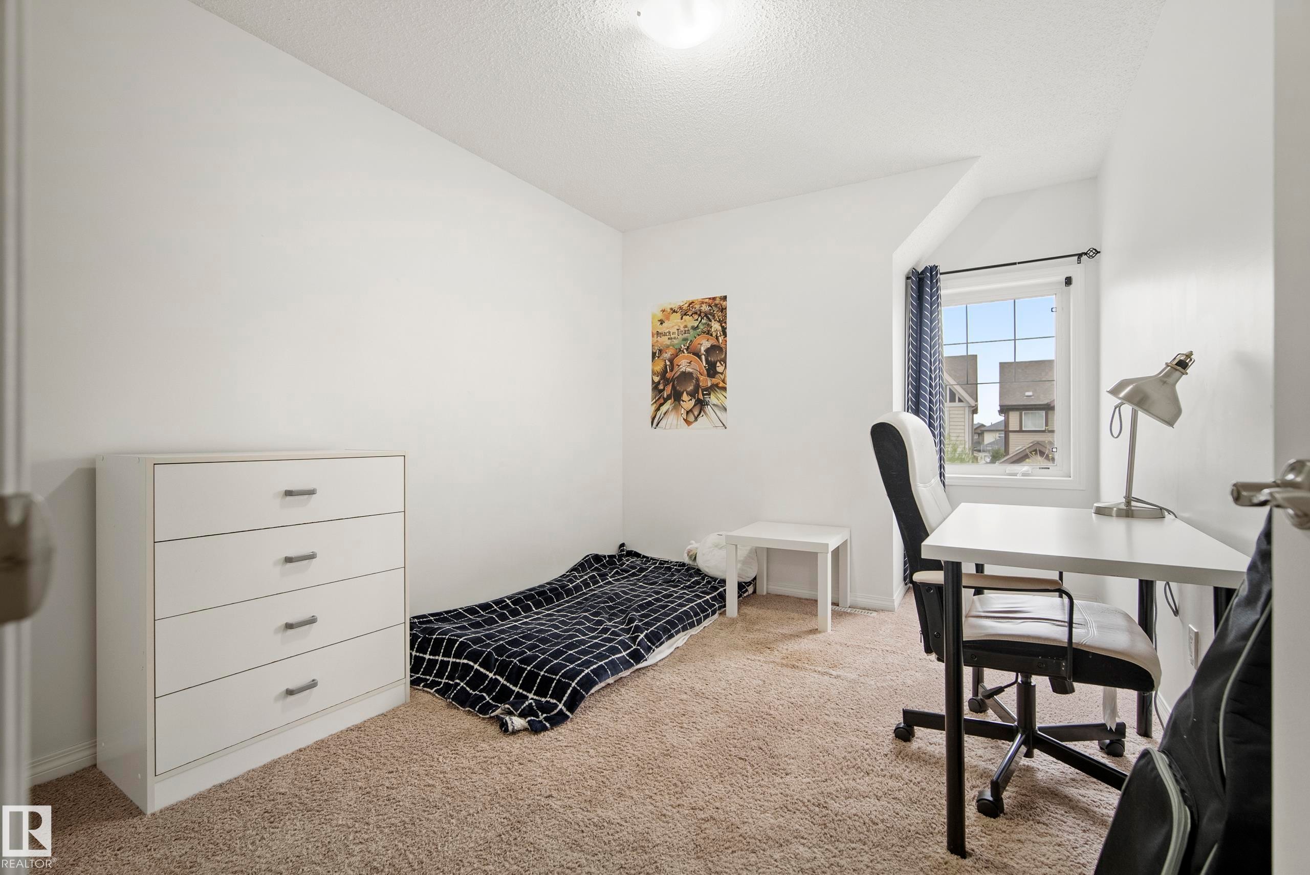 3030 Arthurs Crescent, Edmonton, AB - Indoor