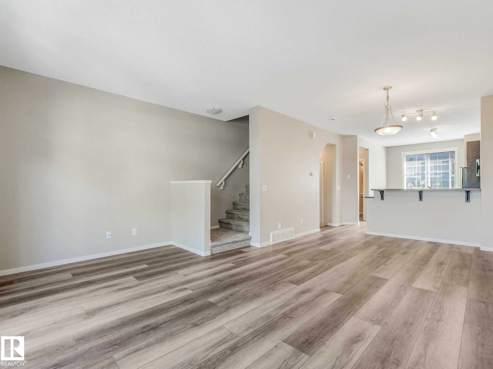 122 603 Watt Boulevard, Edmonton, AB - Indoor Photo Showing Other Room