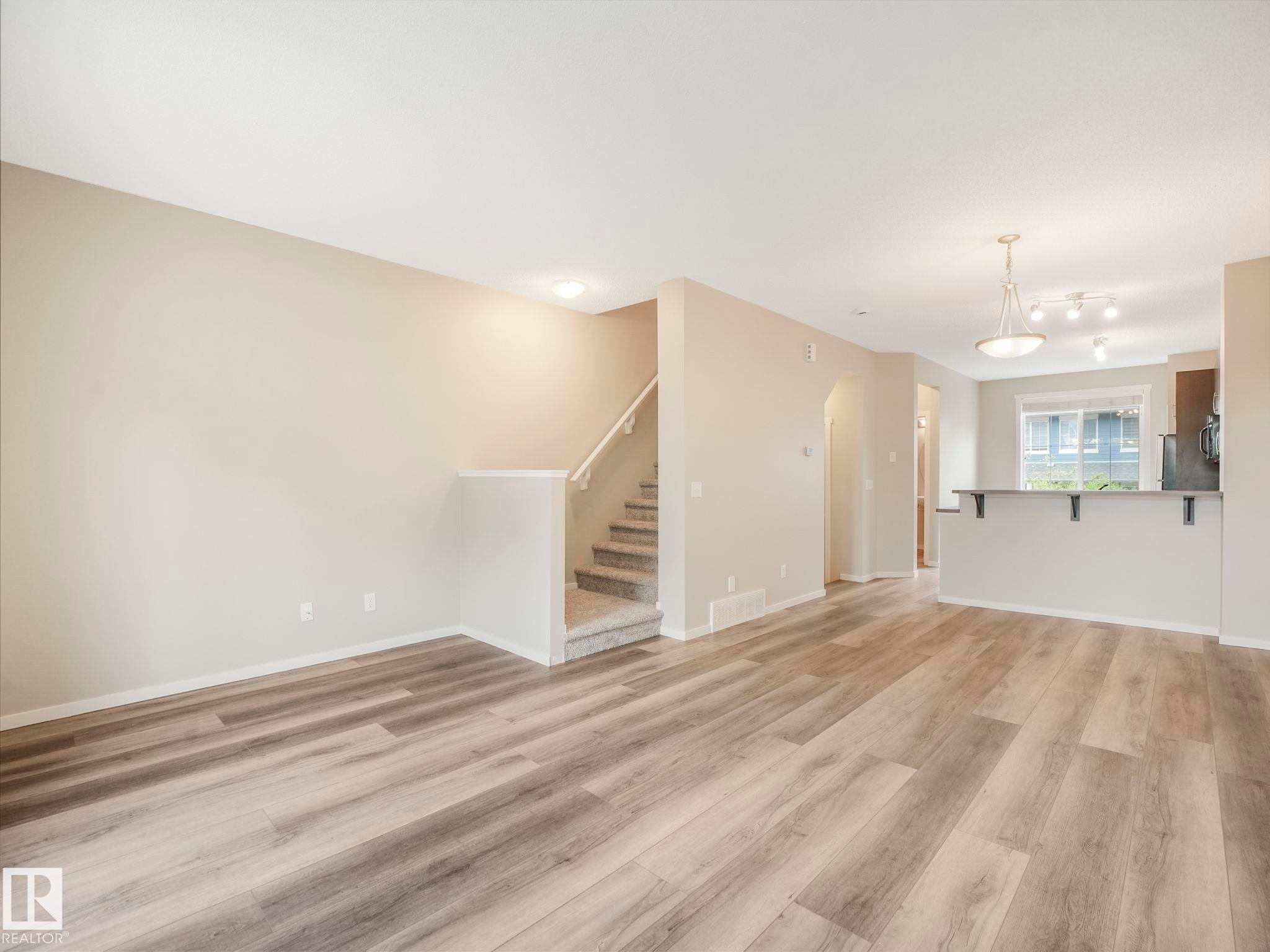 122 603 Watt Boulevard, Edmonton, AB - Indoor Photo Showing Other Room