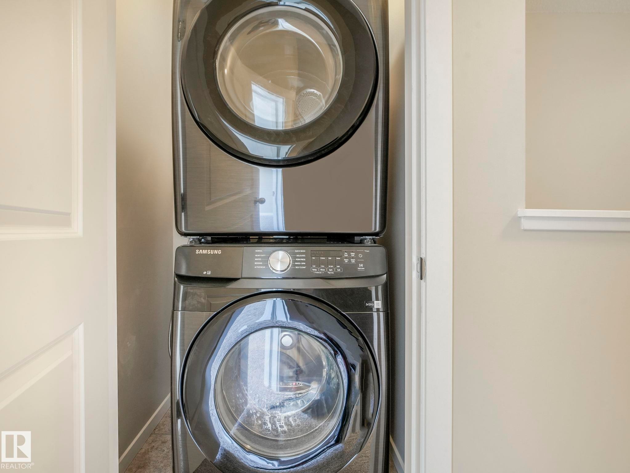 122 603 Watt Boulevard, Edmonton, AB - Indoor Photo Showing Laundry Room