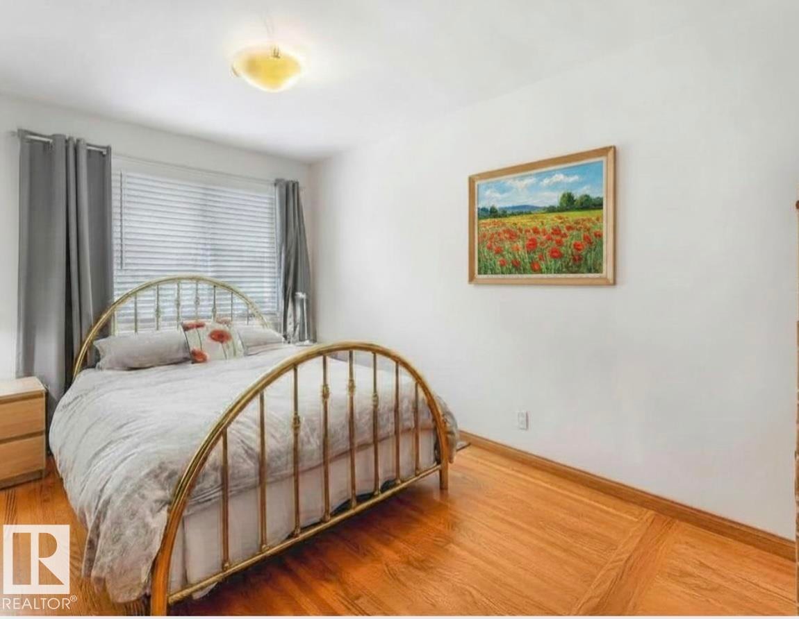 14611 89 Avenue, Edmonton, AB - Indoor Photo Showing Bedroom