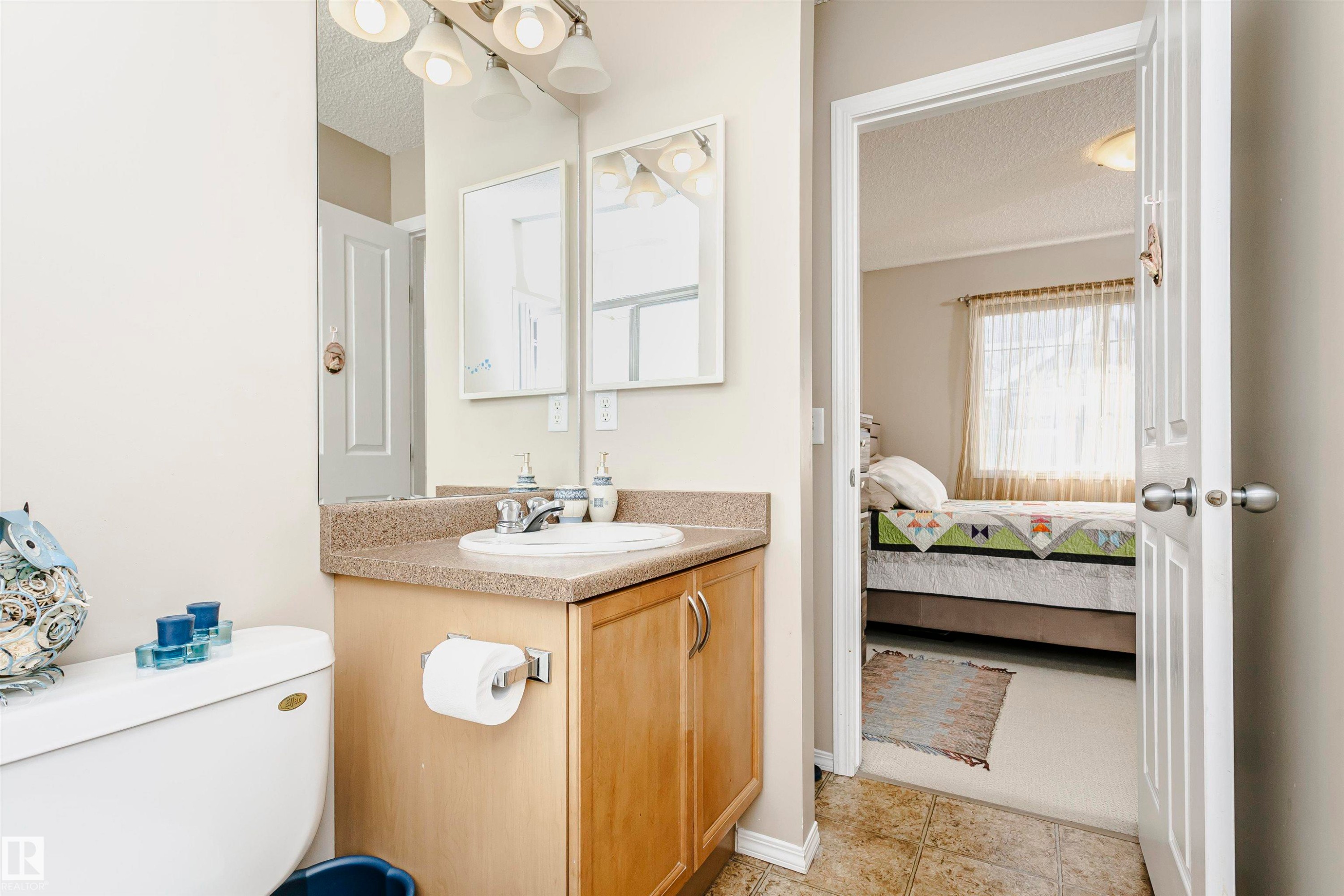 118 2051 Towne Centre Boulevard, Edmonton, AB - Indoor Photo Showing Bathroom