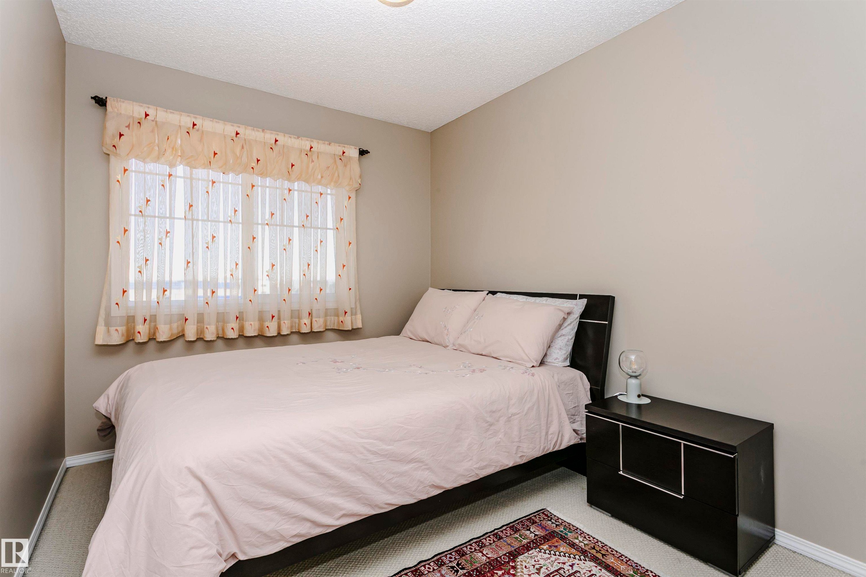 118 2051 Towne Centre Boulevard, Edmonton, AB - Indoor Photo Showing Bedroom