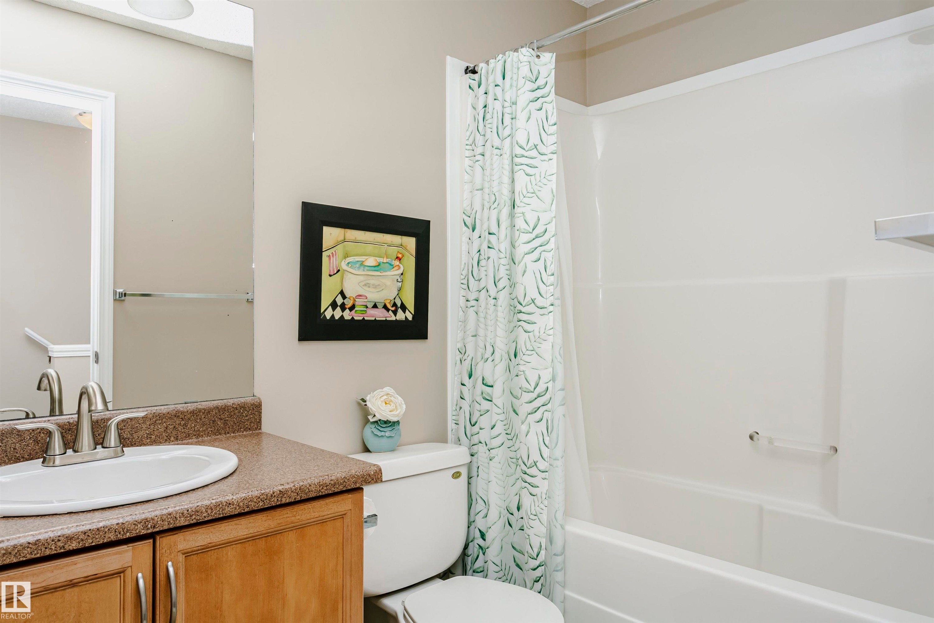 118 2051 Towne Centre Boulevard, Edmonton, AB - Indoor Photo Showing Bathroom