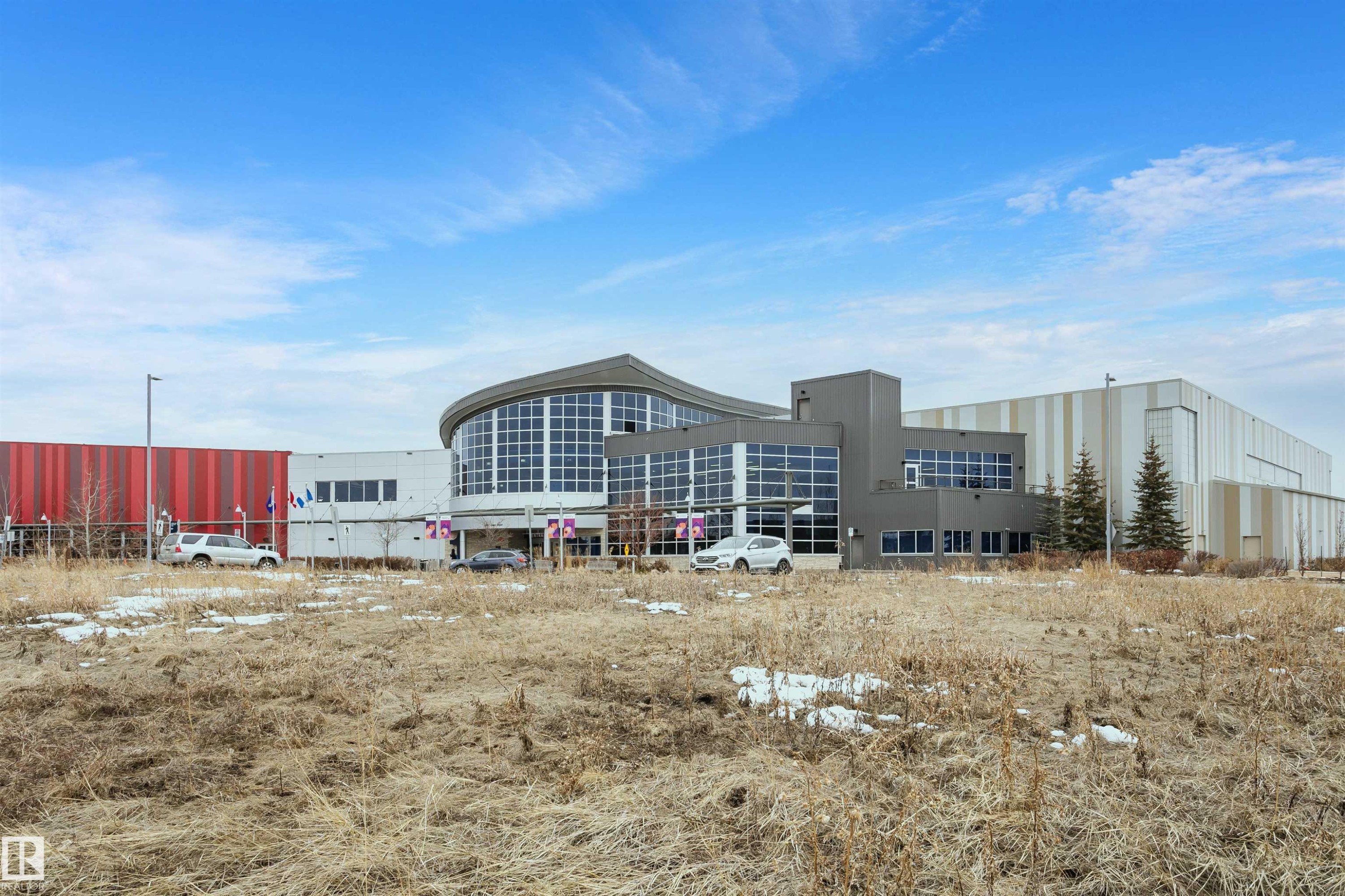 118 2051 Towne Centre Boulevard, Edmonton, AB - Outdoor