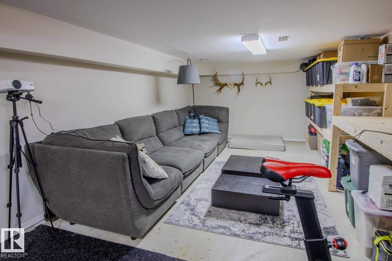 3412 110 Street, Edmonton, AB - Indoor