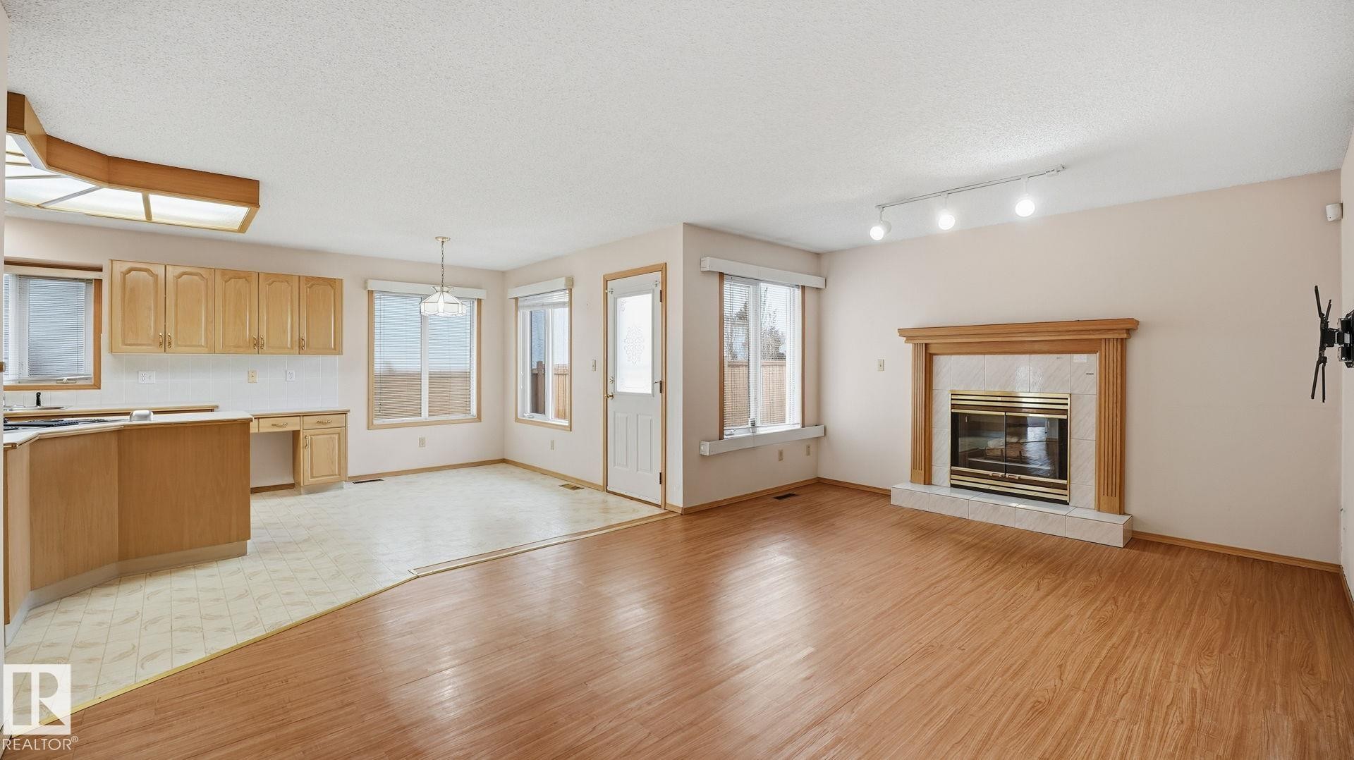 Edmonton, AB - Indoor With Fireplace