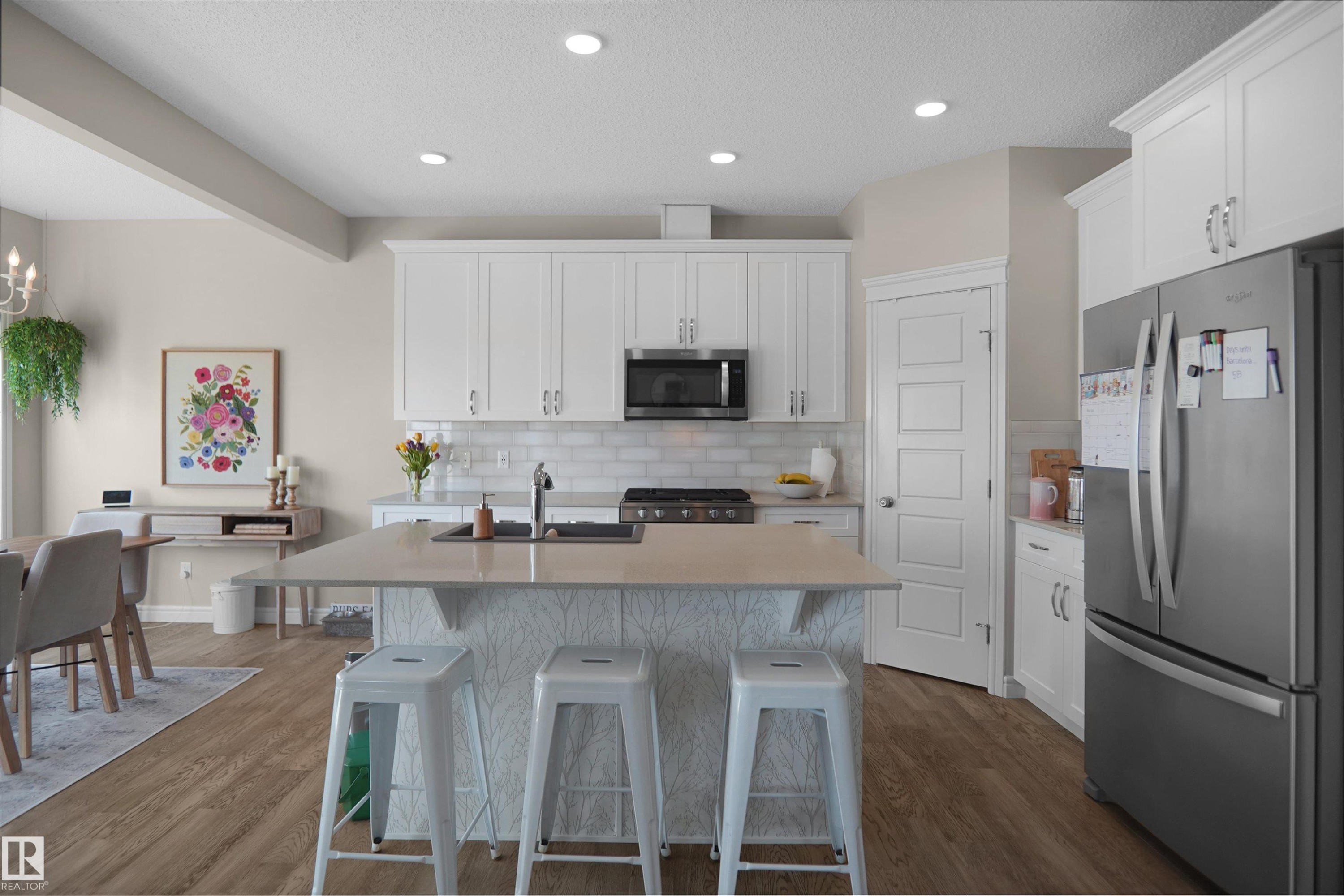 12351 176 Avenue, Edmonton, AB - Indoor Photo Showing Kitchen
