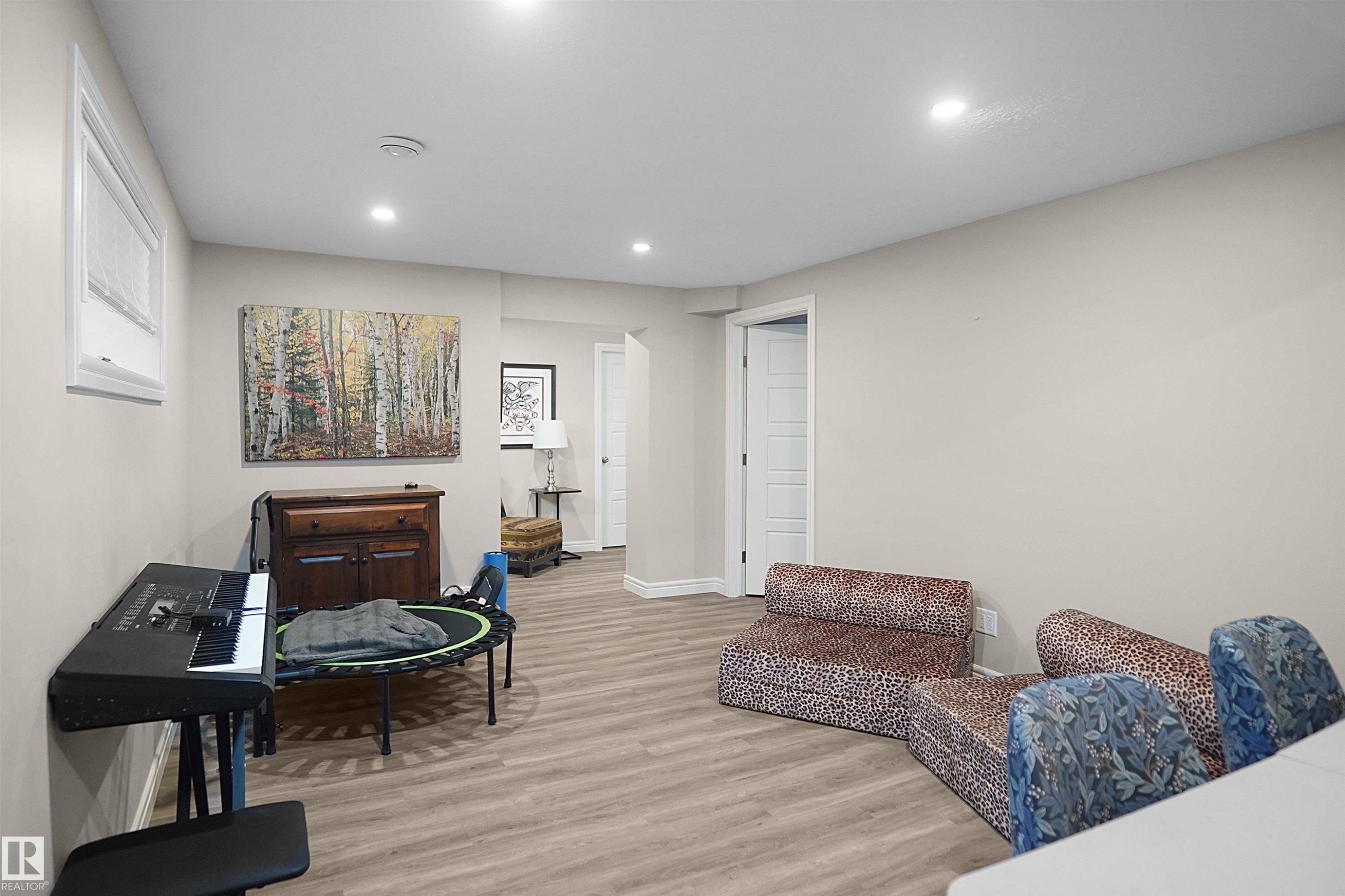 12351 176 Avenue, Edmonton, AB - Indoor