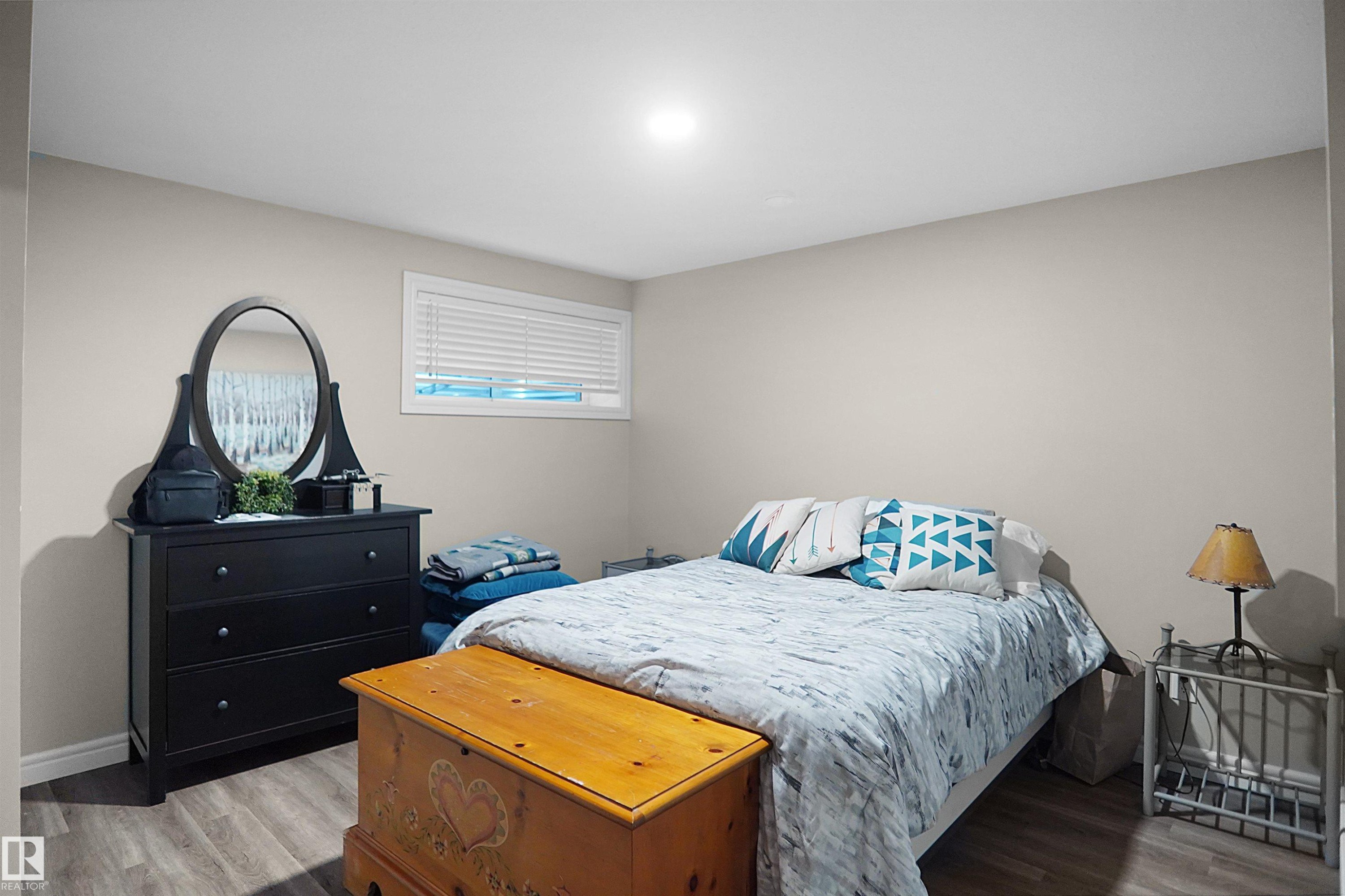 12351 176 Avenue, Edmonton, AB - Indoor Photo Showing Bedroom