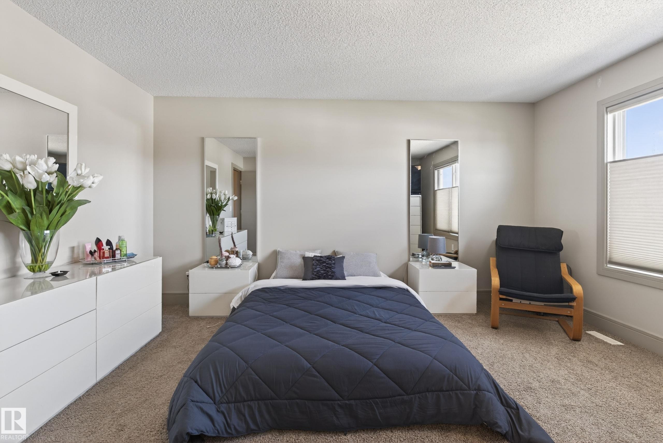 3908 Agar Crest, Edmonton, AB - Indoor Photo Showing Bedroom