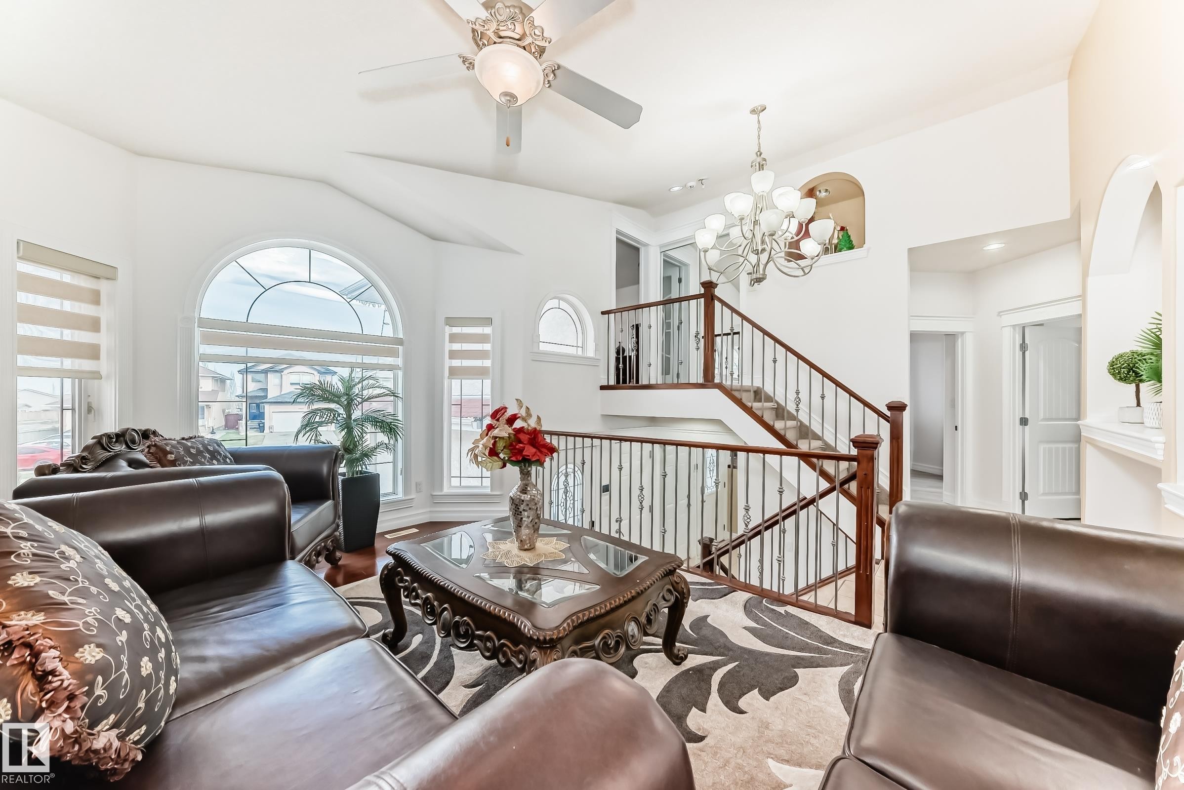 16626 58A Street, Edmonton, AB - Indoor Photo Showing Living Room