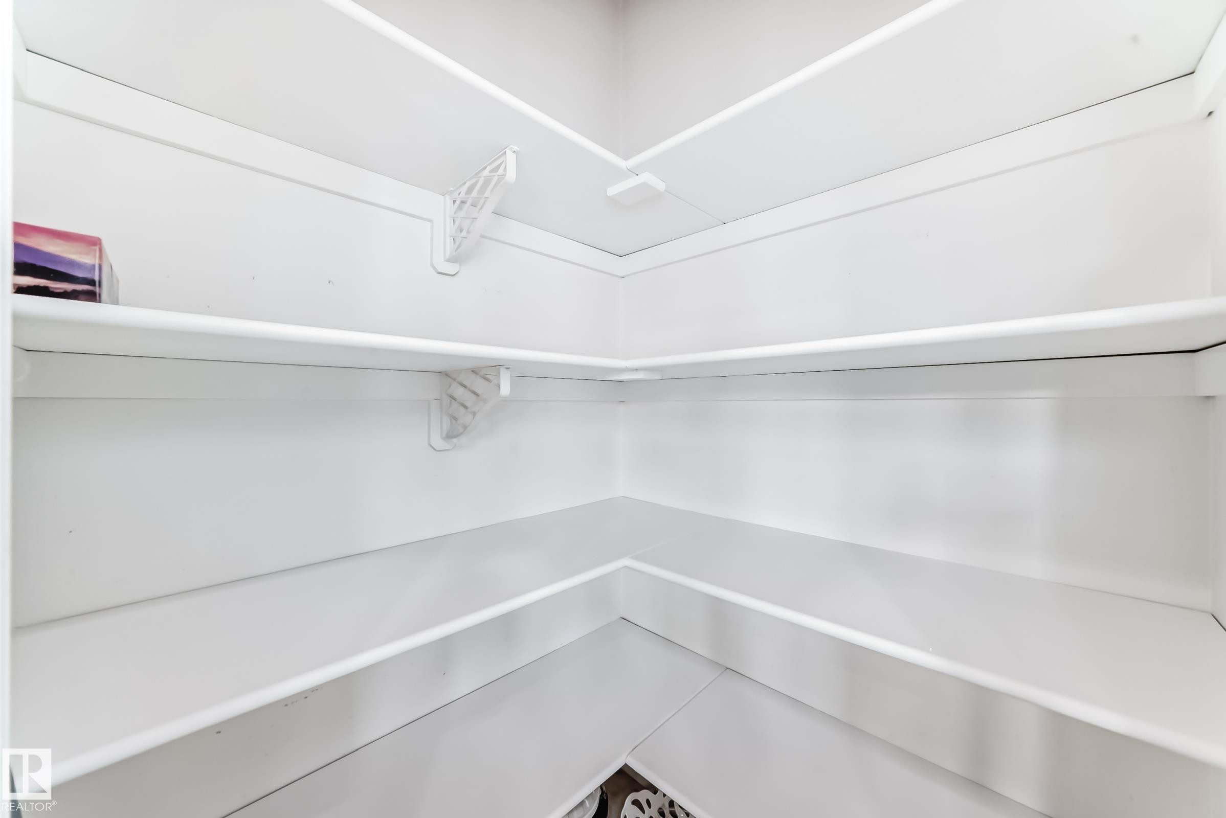 16626 58A Street, Edmonton, AB - Indoor With Storage
