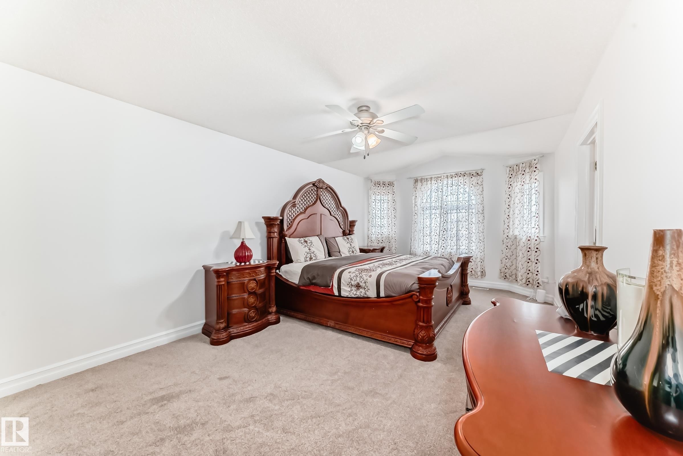 16626 58A Street, Edmonton, AB - Indoor Photo Showing Bedroom