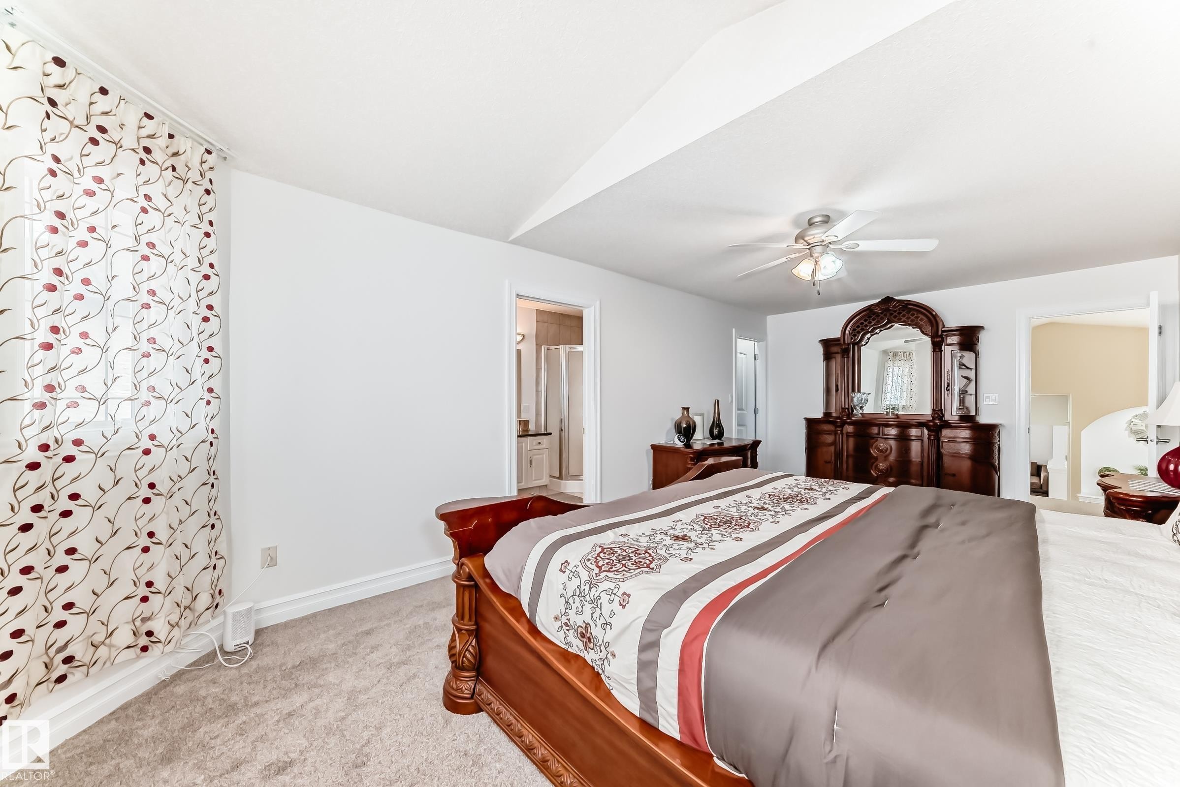16626 58A Street, Edmonton, AB - Indoor Photo Showing Bedroom