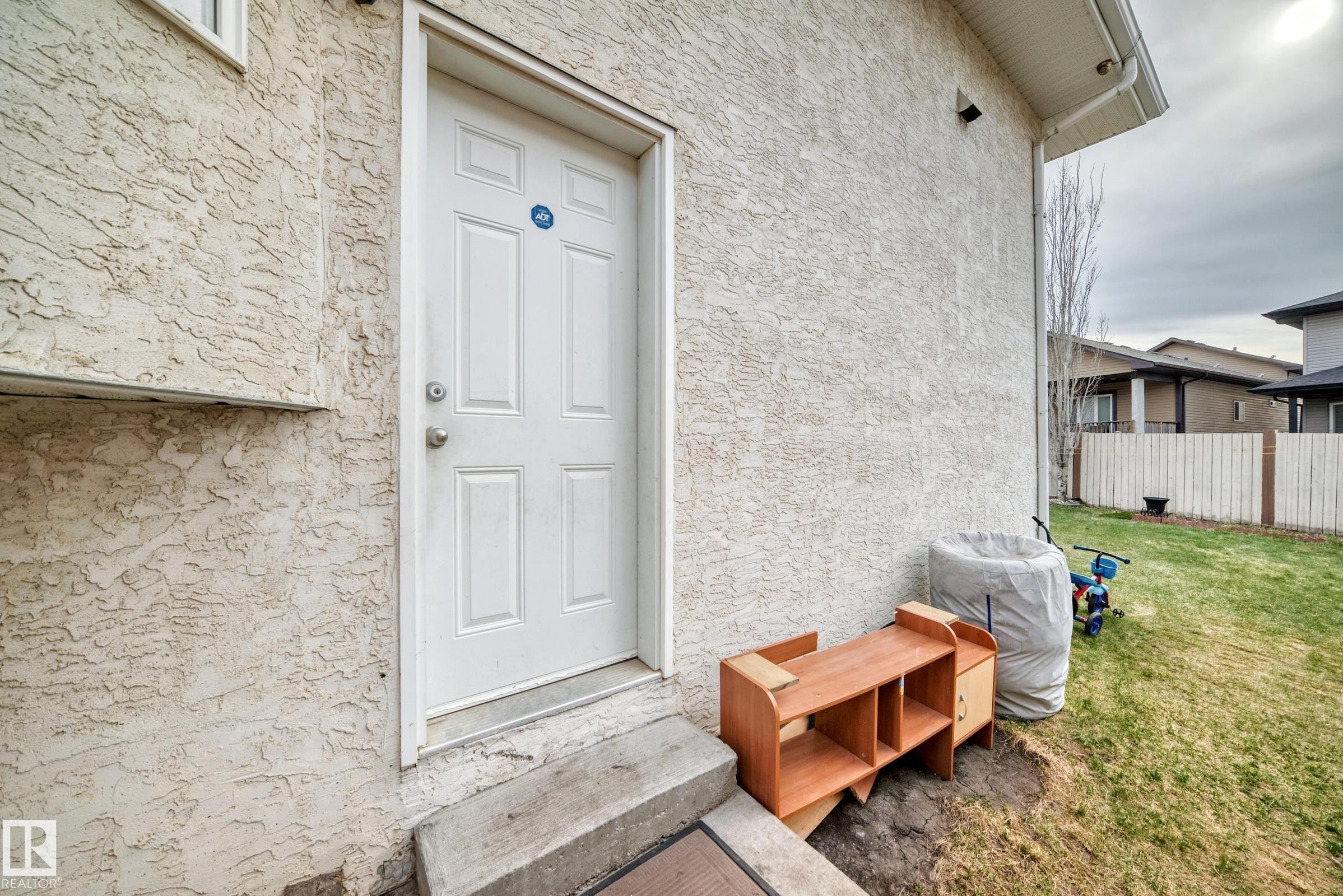 16626 58A Street, Edmonton, AB - Outdoor With Exterior