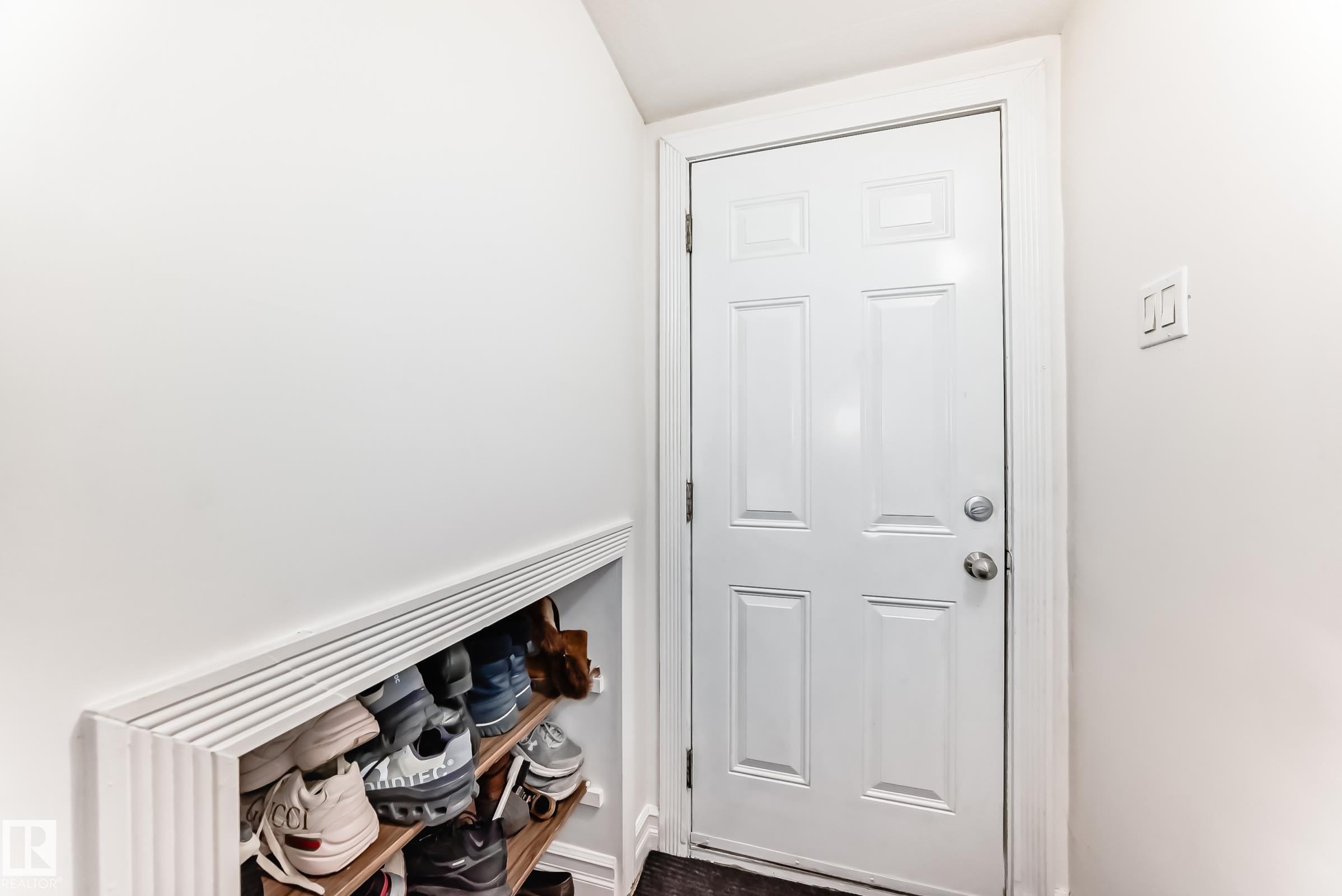 16626 58A Street, Edmonton, AB - Indoor Photo Showing Other Room